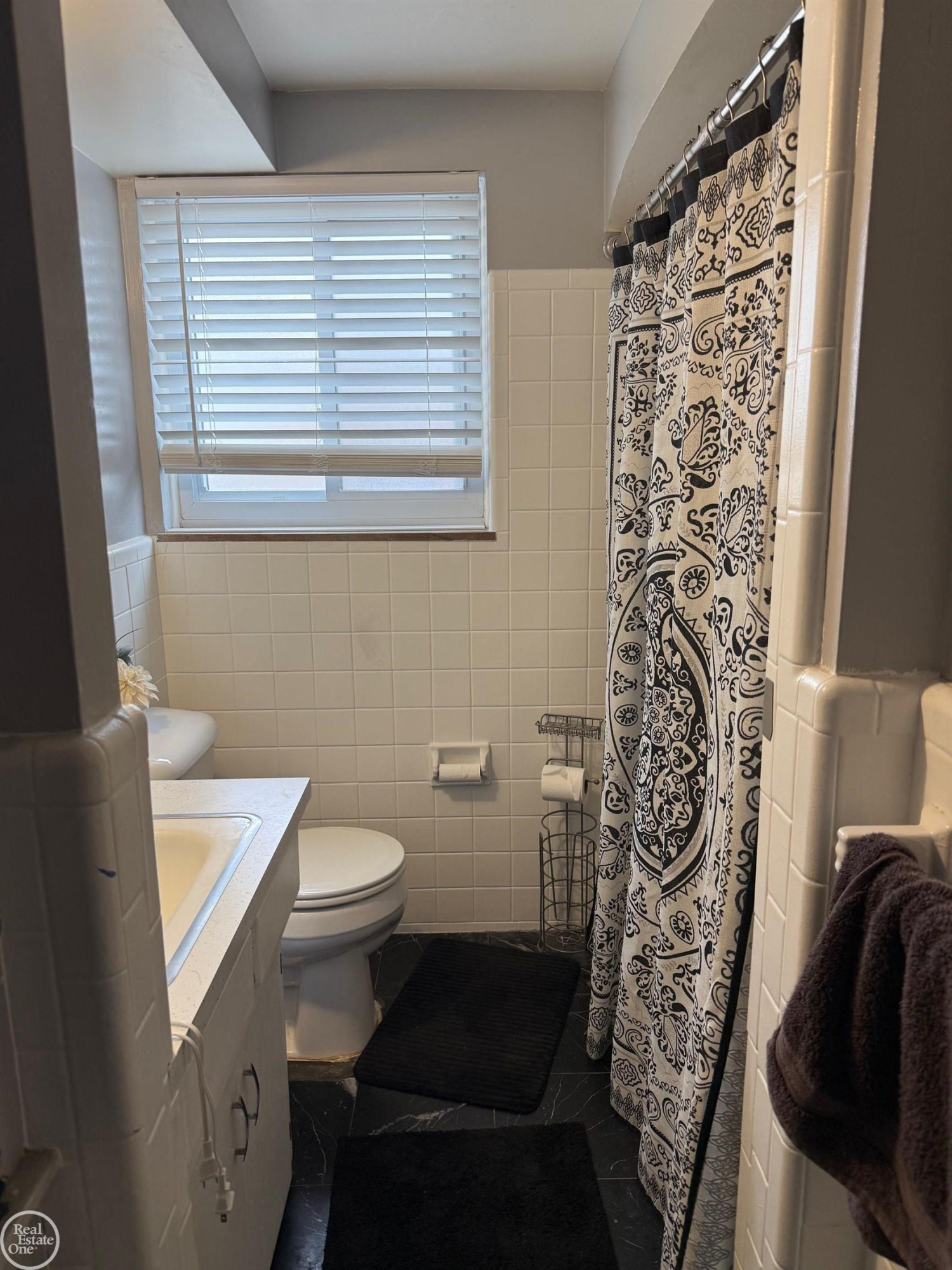 8053 Virginia Park Street, Center Line, MI 48015 — Photo 28