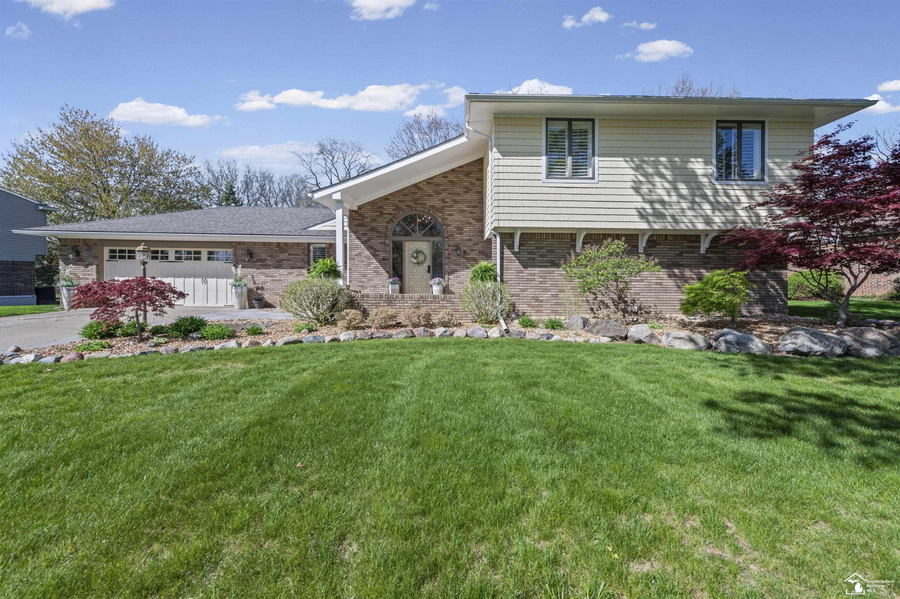 8908 Sarah Lane, Grosse Ile, MI 48138 — front exterior