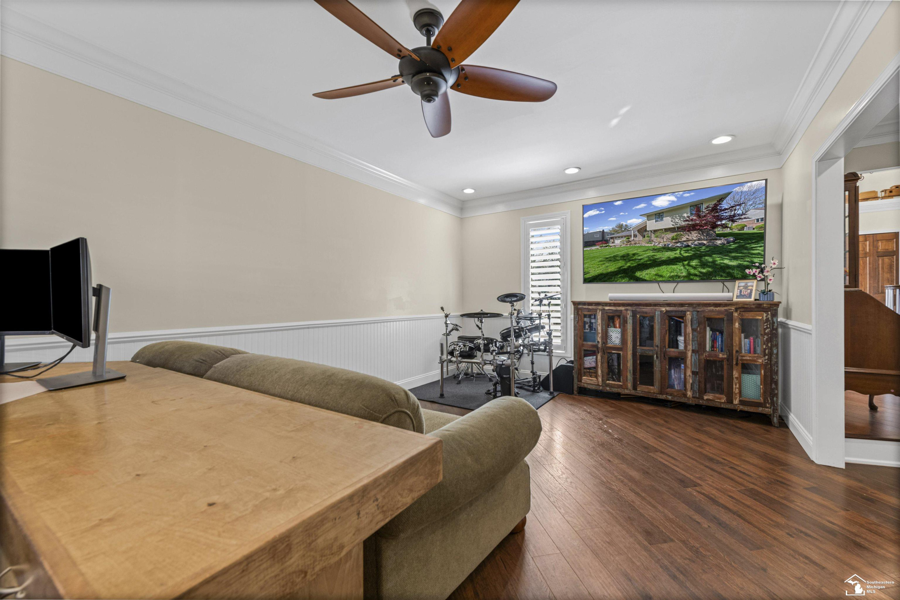 8908 Sarah Lane, Grosse Ile, MI 48138 — Photo 19