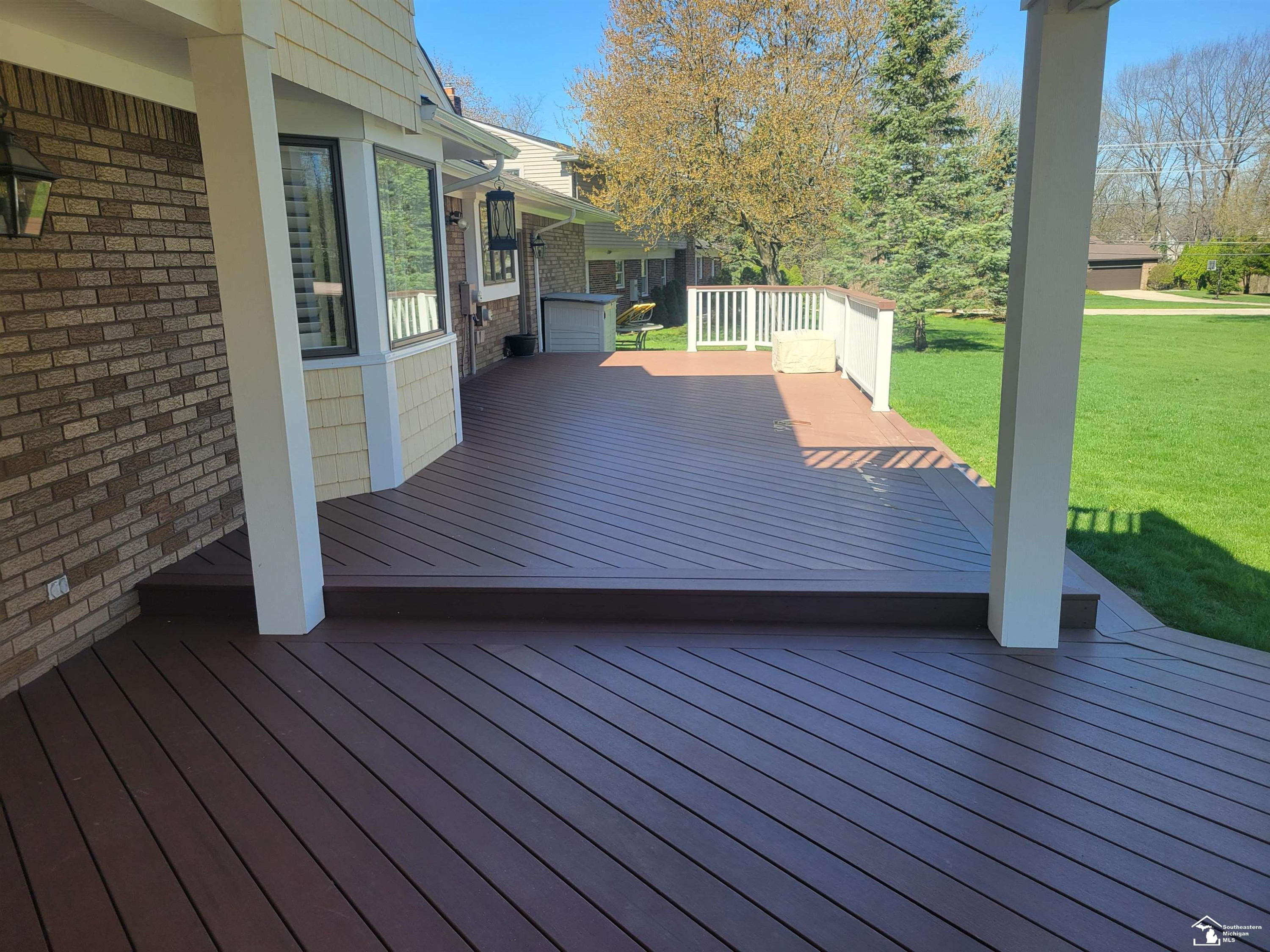 8908 Sarah Lane, Grosse Ile, MI 48138 — Photo 38