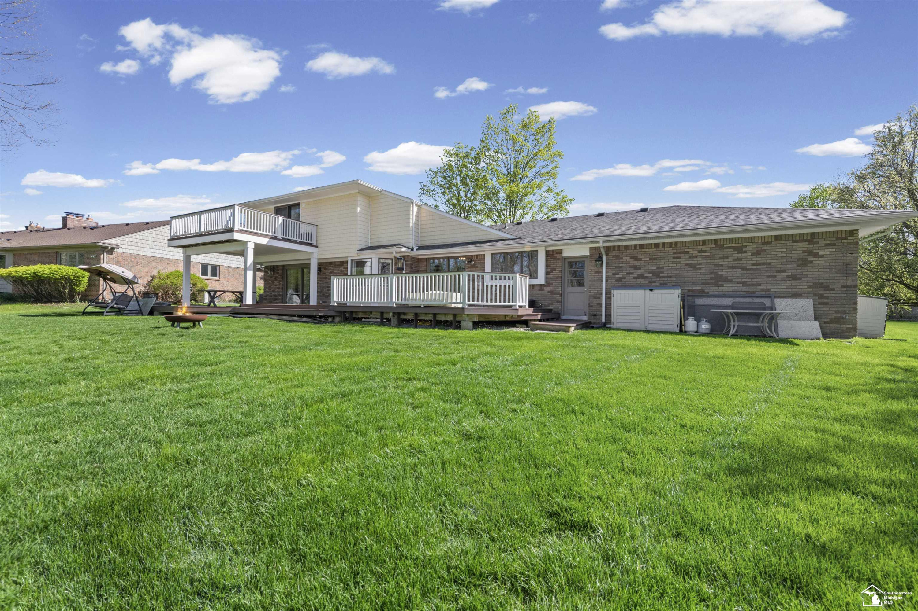 8908 Sarah Lane, Grosse Ile, MI 48138 — Photo 41