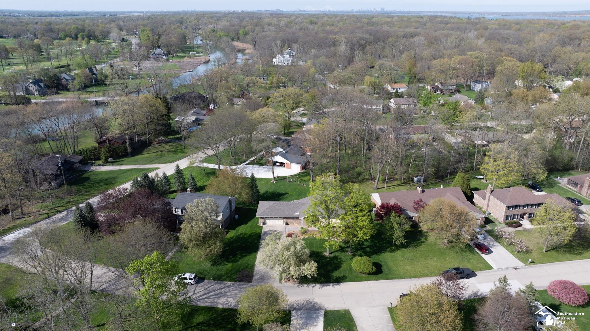 8908 Sarah Lane, Grosse Ile, MI 48138 — Photo 42