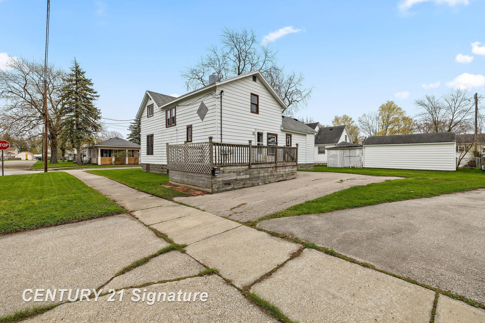 407 Ottawa Street, Bay City, MI 48706 — Photo 3