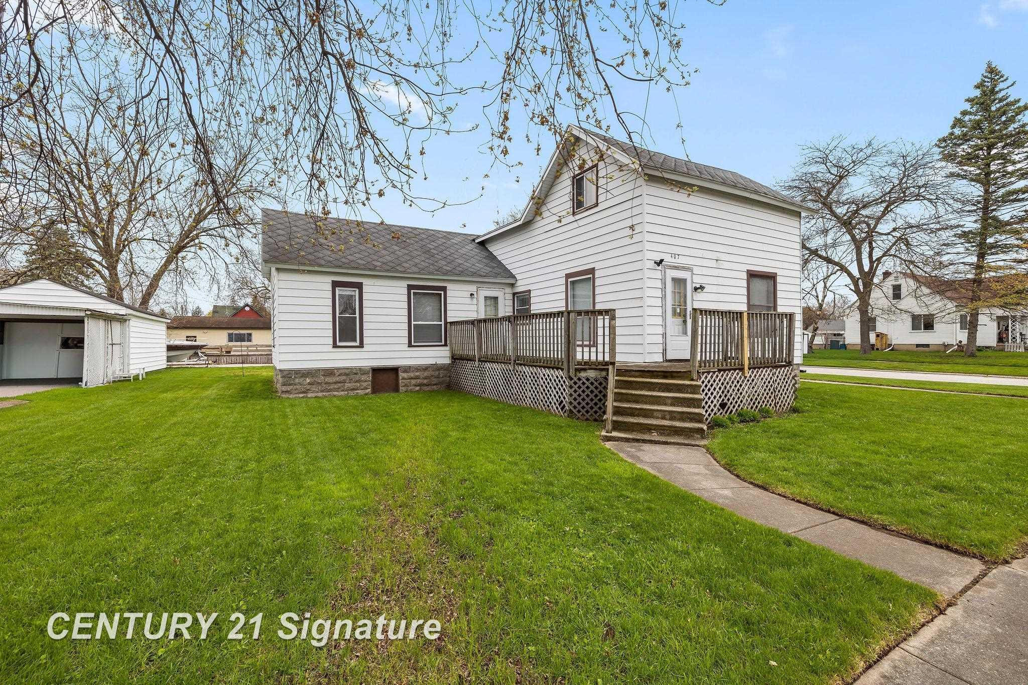 407 Ottawa Street, Bay City, MI 48706 — Photo 6