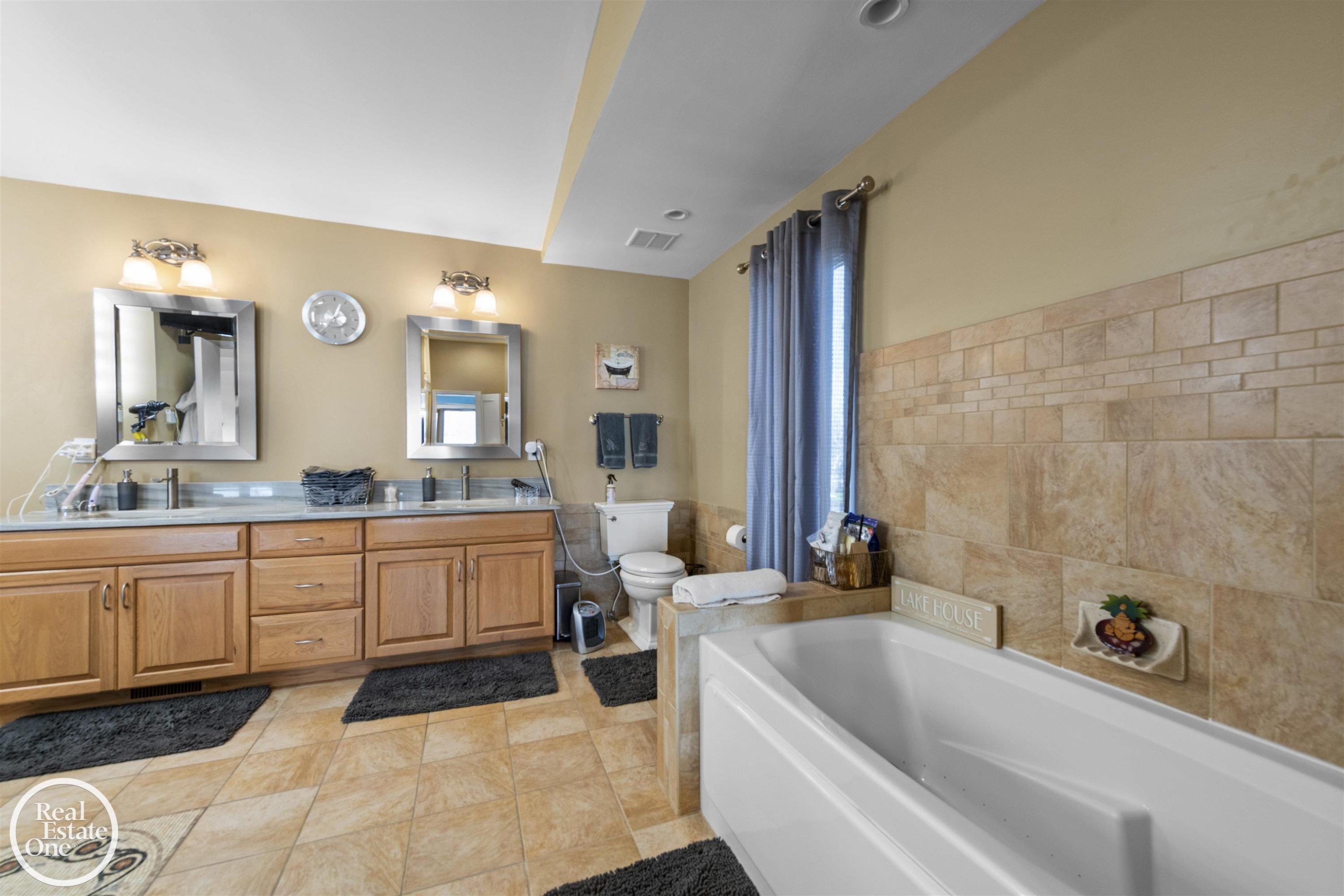 22539 Maple Street, Saint Clair Shores, MI 48081 — Photo 24