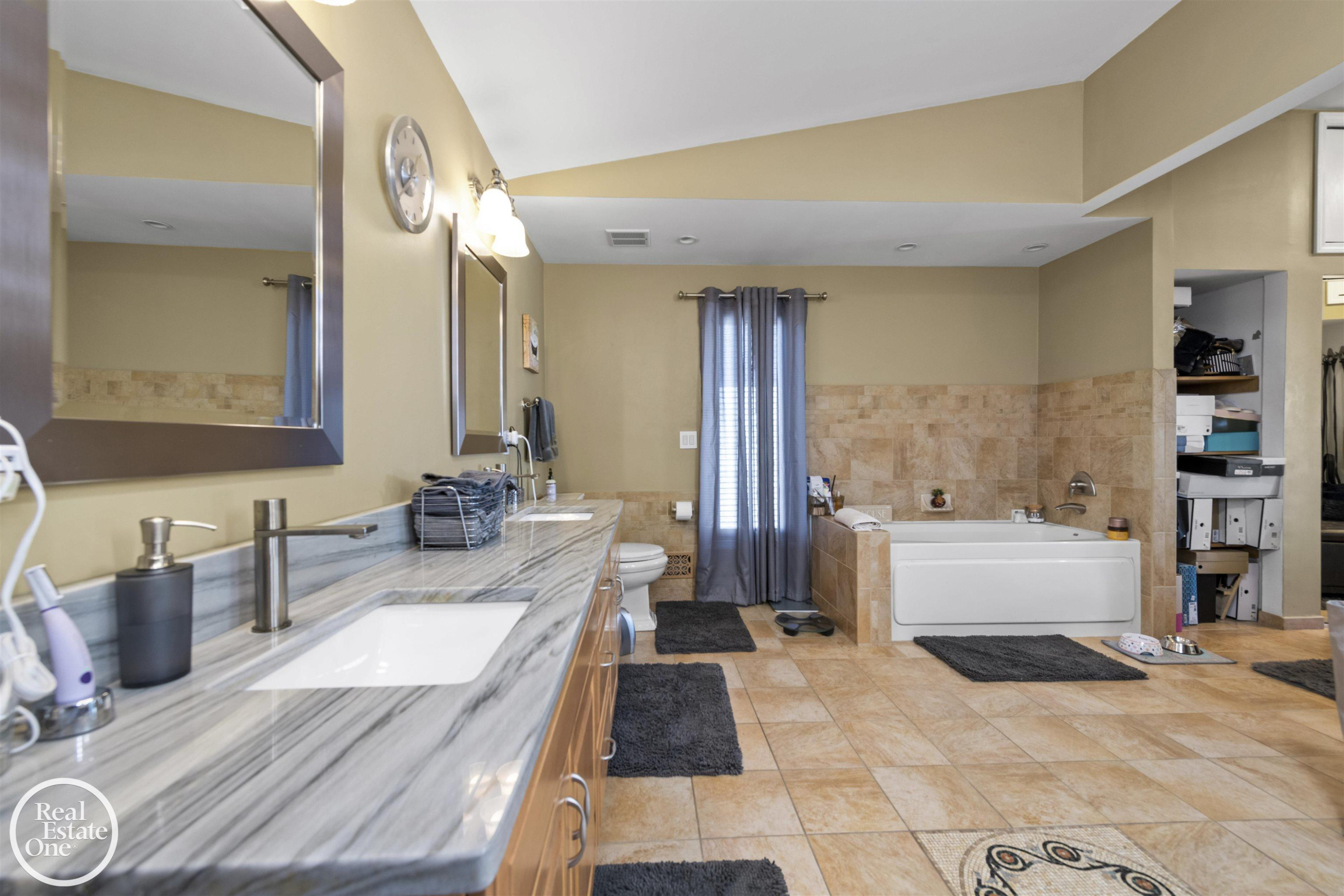 22539 Maple Street, Saint Clair Shores, MI 48081 — Photo 27