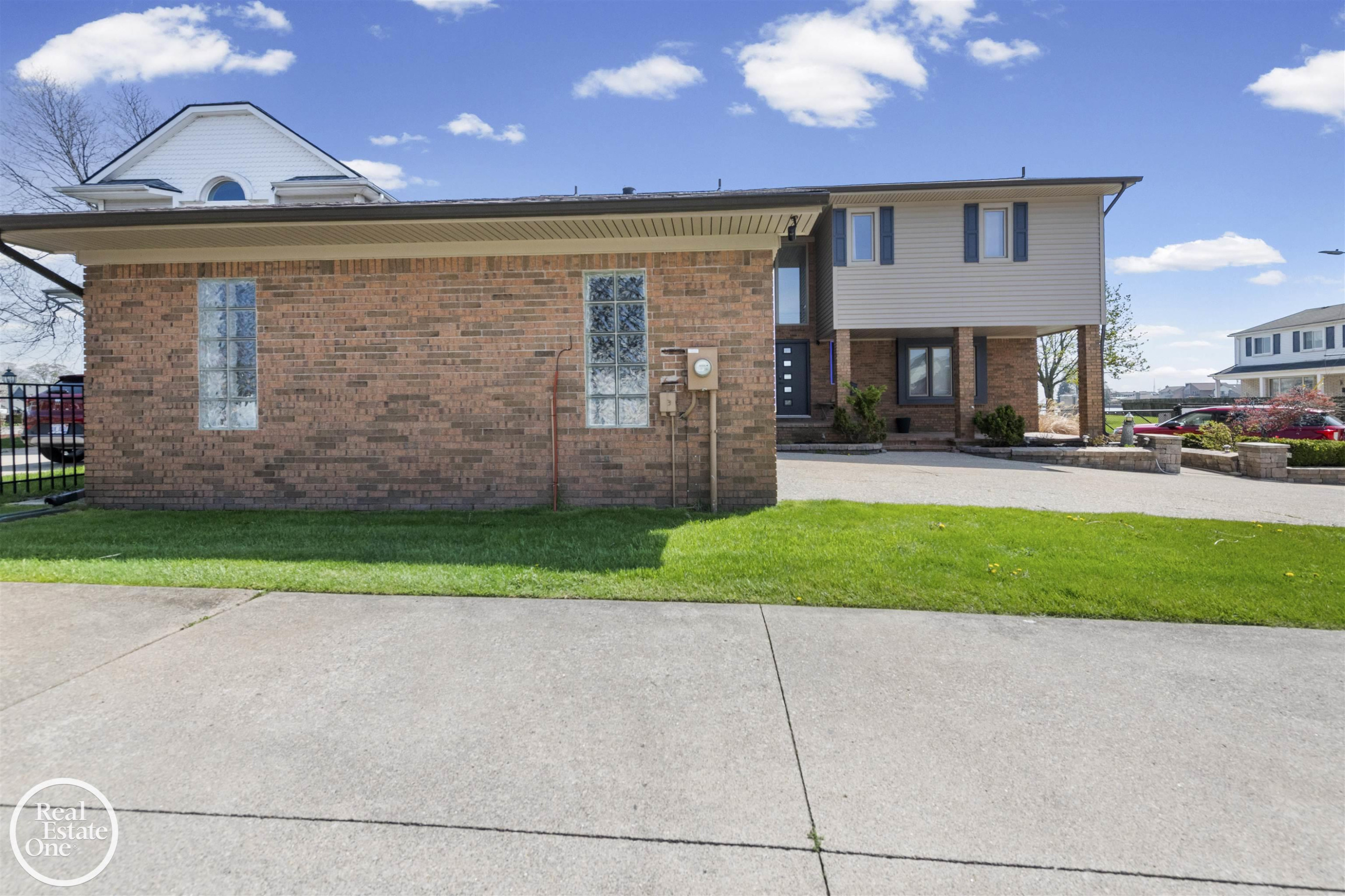 22539 Maple Street, Saint Clair Shores, MI 48081 — Photo 43