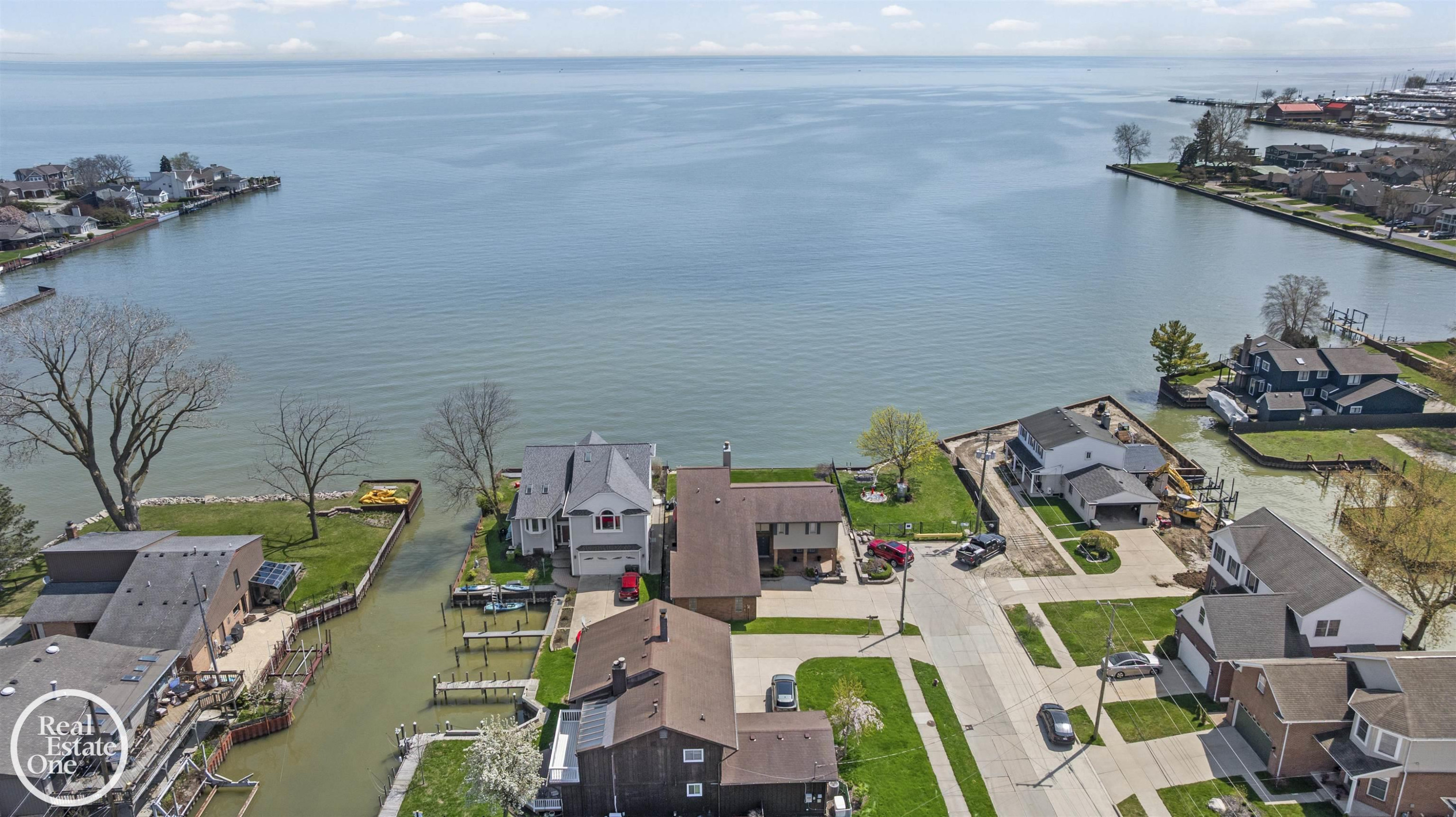 22539 Maple Street, Saint Clair Shores, MI 48081 — Photo 56