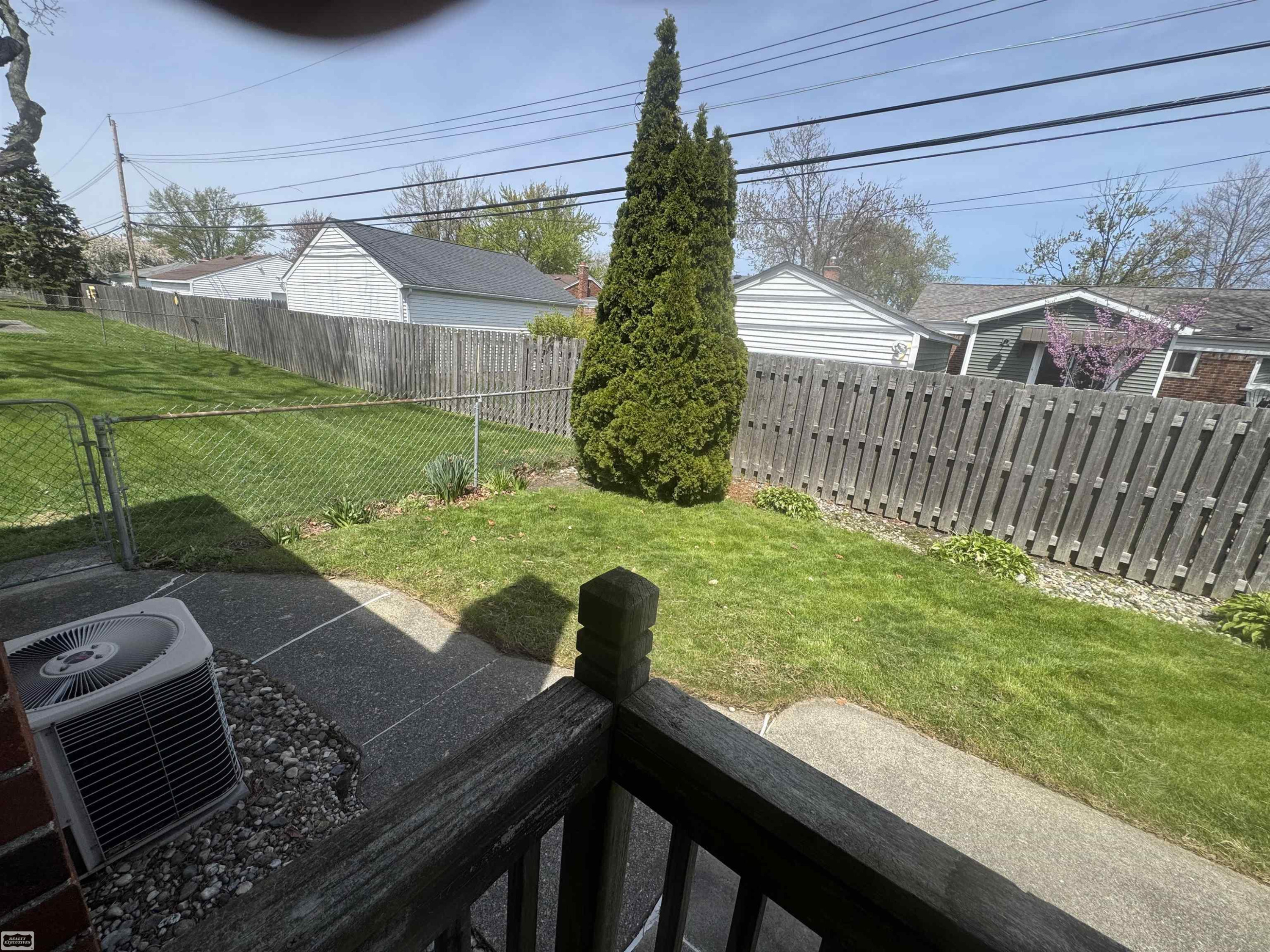 22821 Shoreview Court, Saint Clair Shores, MI 48082 — Photo 12