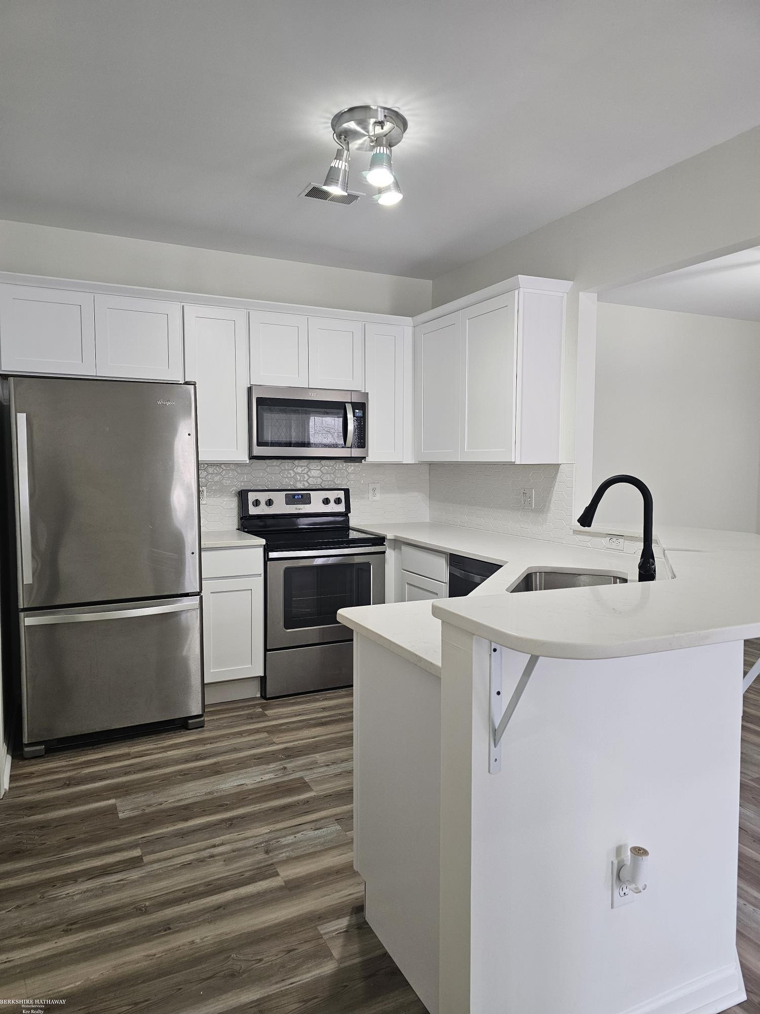 51789 Adler Park Drive, 63, New Baltimore, MI — Photo 9