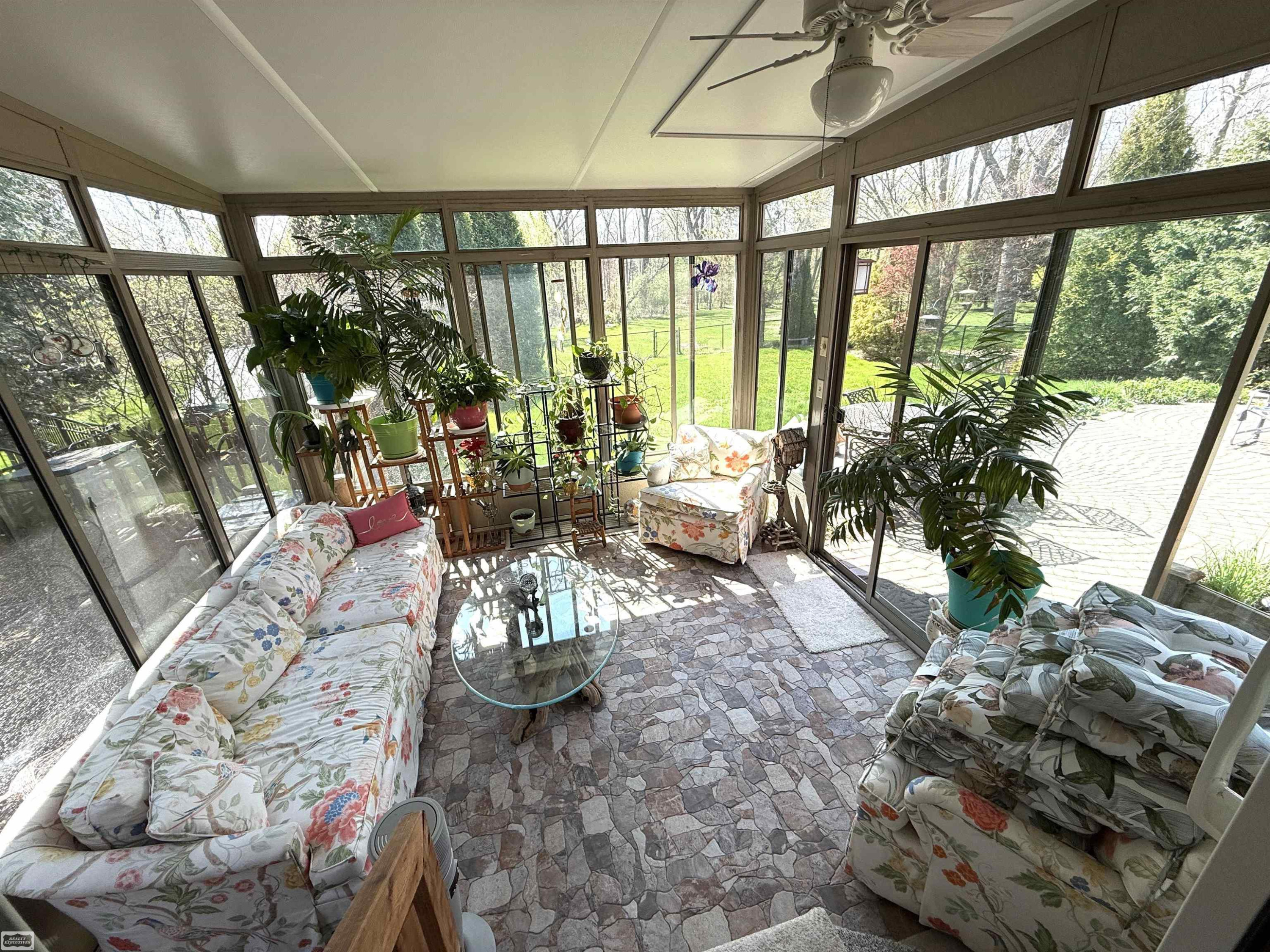 43243 RIVERWAY Drive, Clinton Twp, MI 48038 — Photo 21