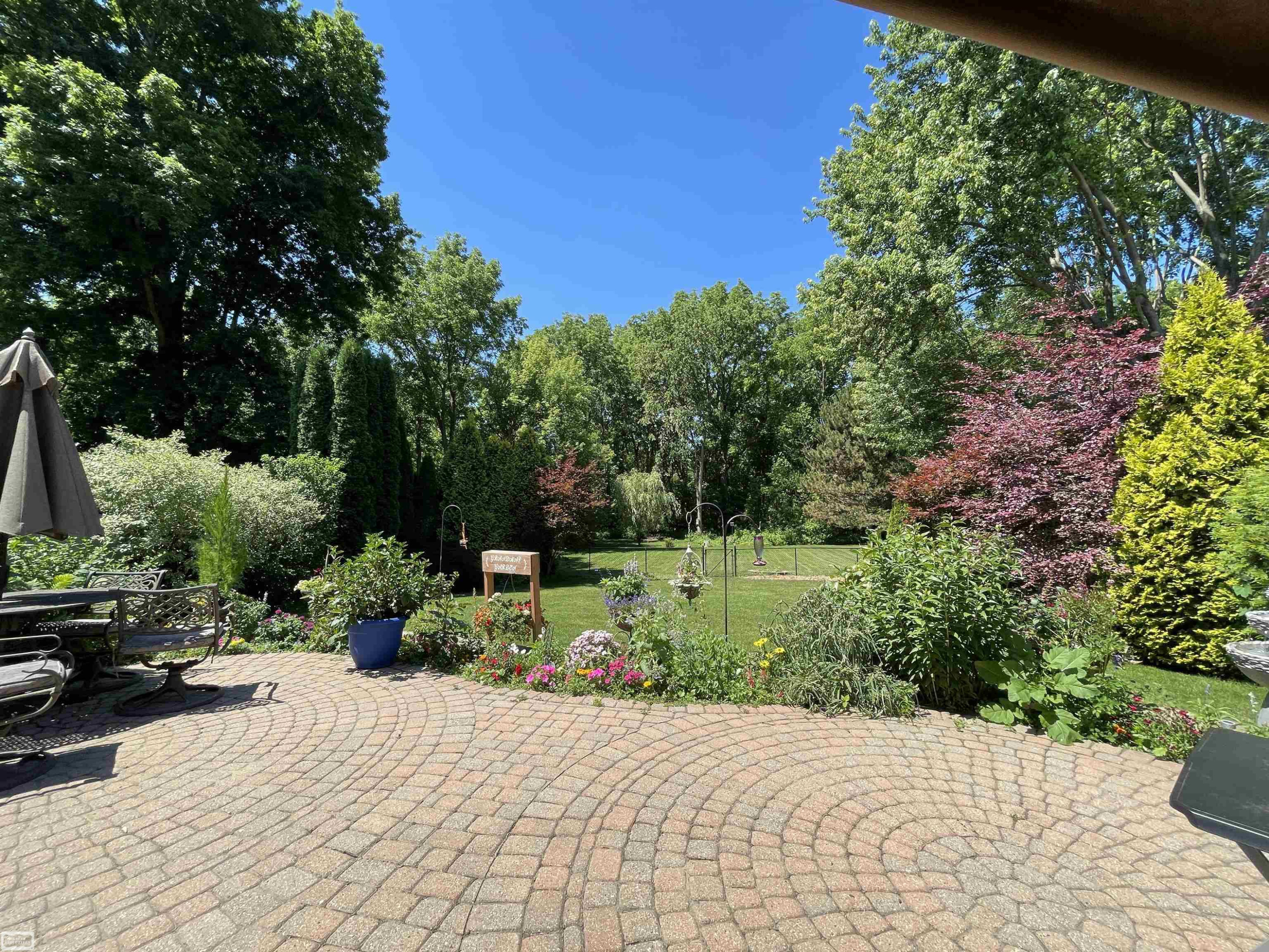 43243 RIVERWAY Drive, Clinton Twp, MI 48038 — Photo 27