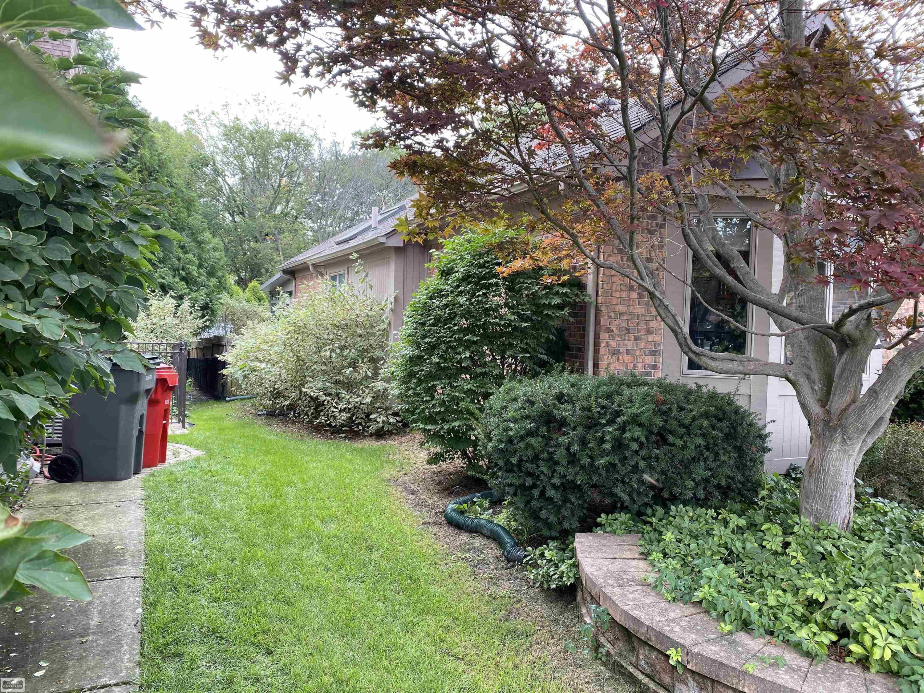 43243 RIVERWAY Drive, Clinton Twp, MI 48038 — Photo 40