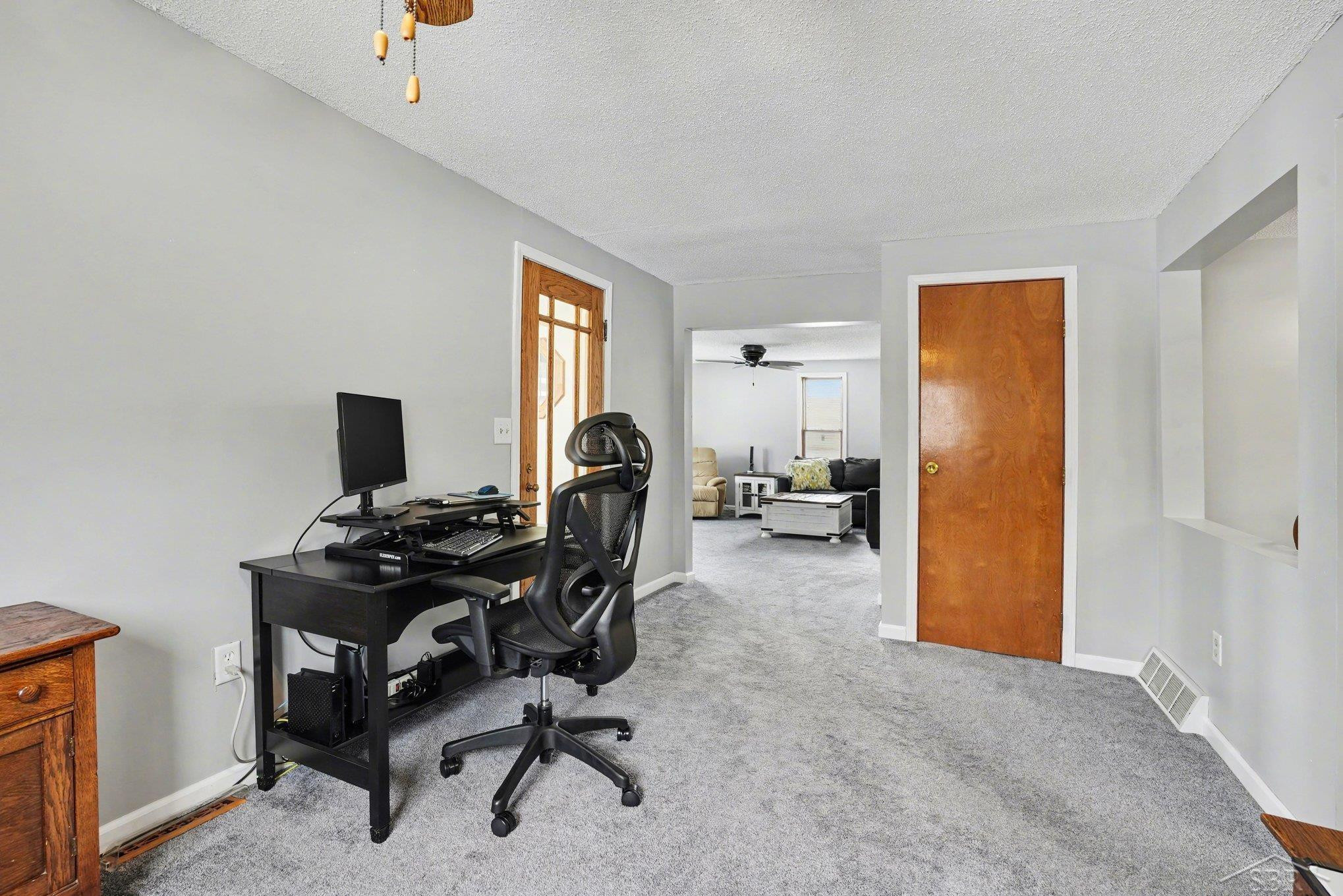1758 S River Road, Saginaw, MI 48609 — Photo 8