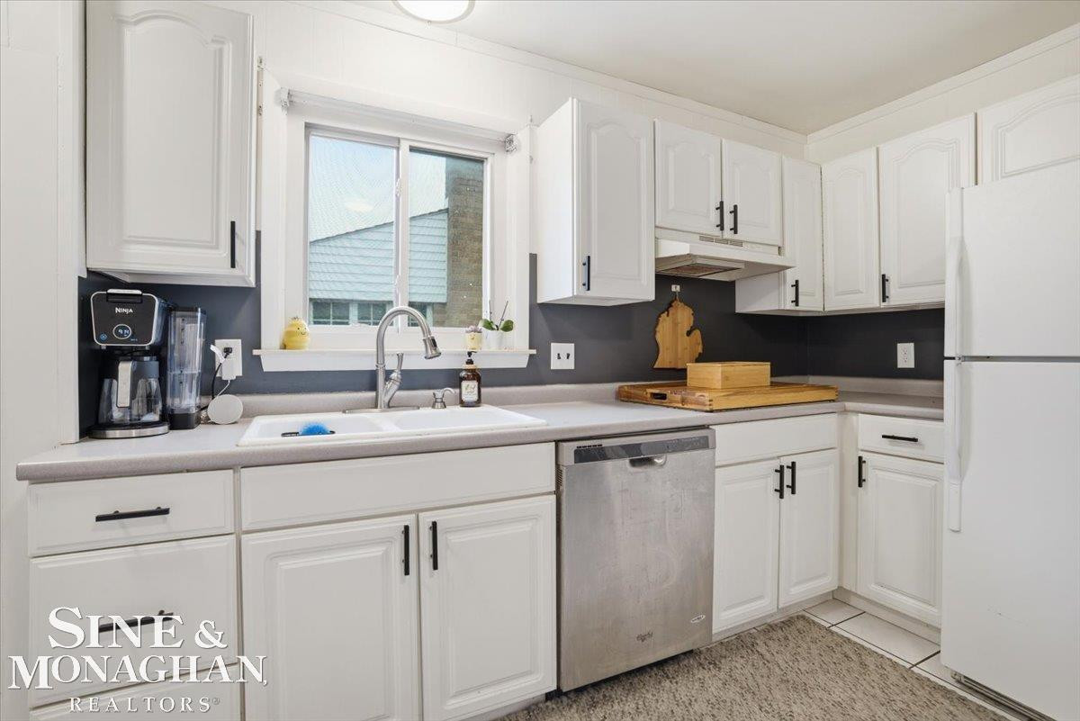 26658 Norma Avenue, Warren, MI 48089 — Photo 9