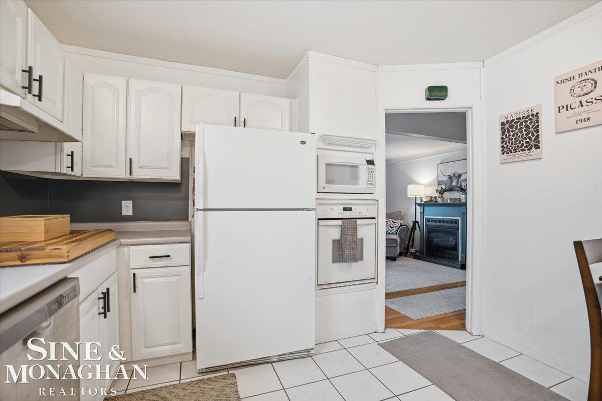 26658 Norma Avenue, Warren, MI 48089 — Photo 10