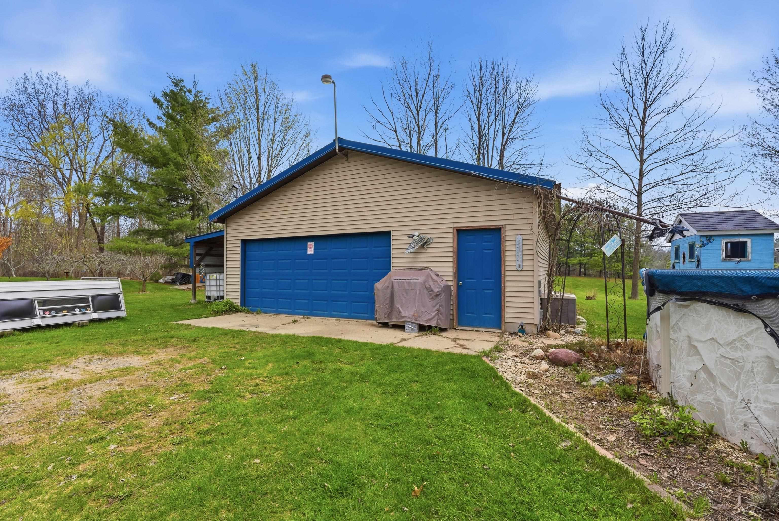 880 Sutherly Drive, Beaverton, MI 48612 — Photo 35