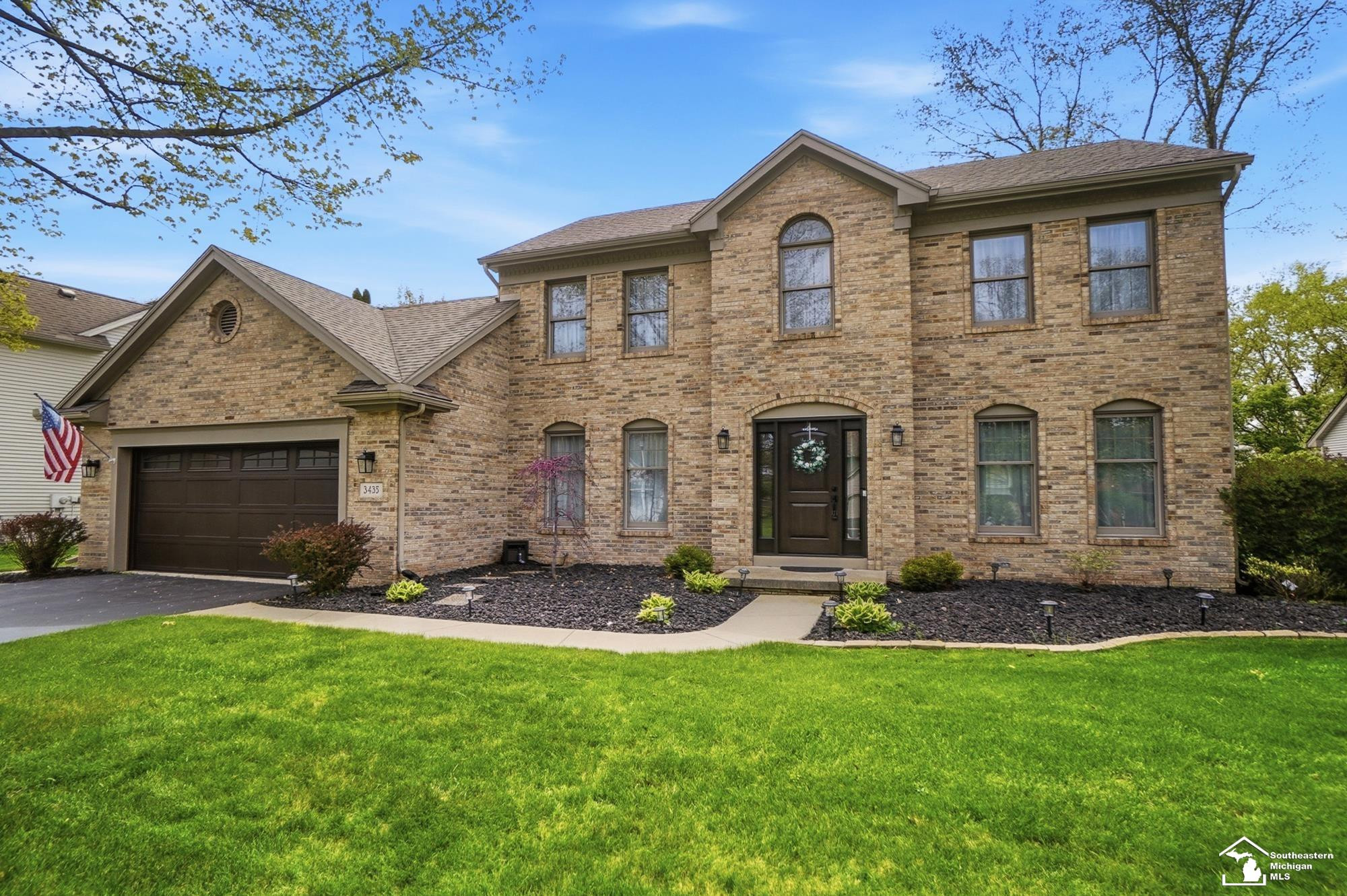 3435 Shadywood Drive, Lambertville, MI 48144 — front exterior