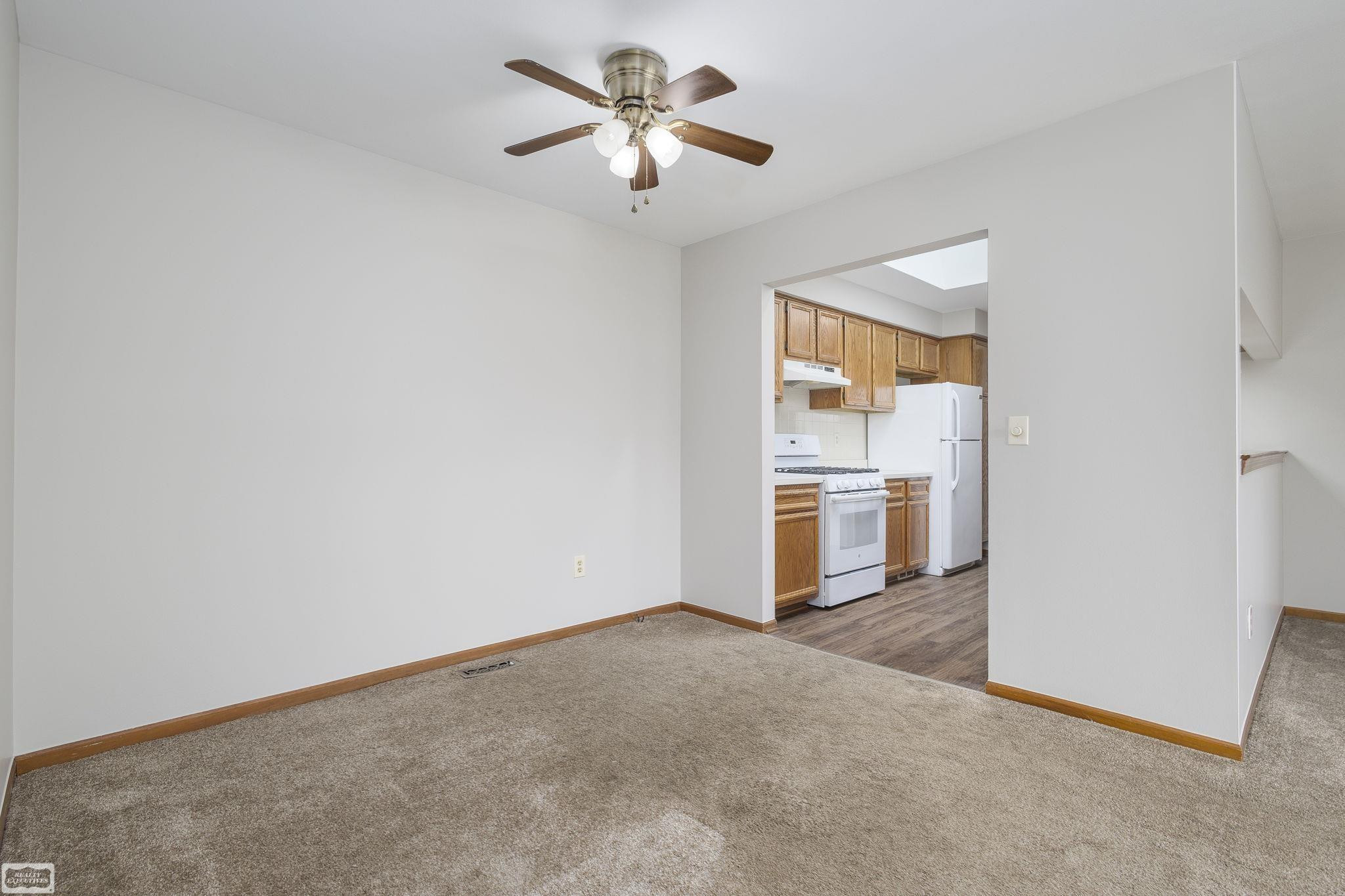 49309 Chesterfield Court, Utica, MI 48315 — Photo 8