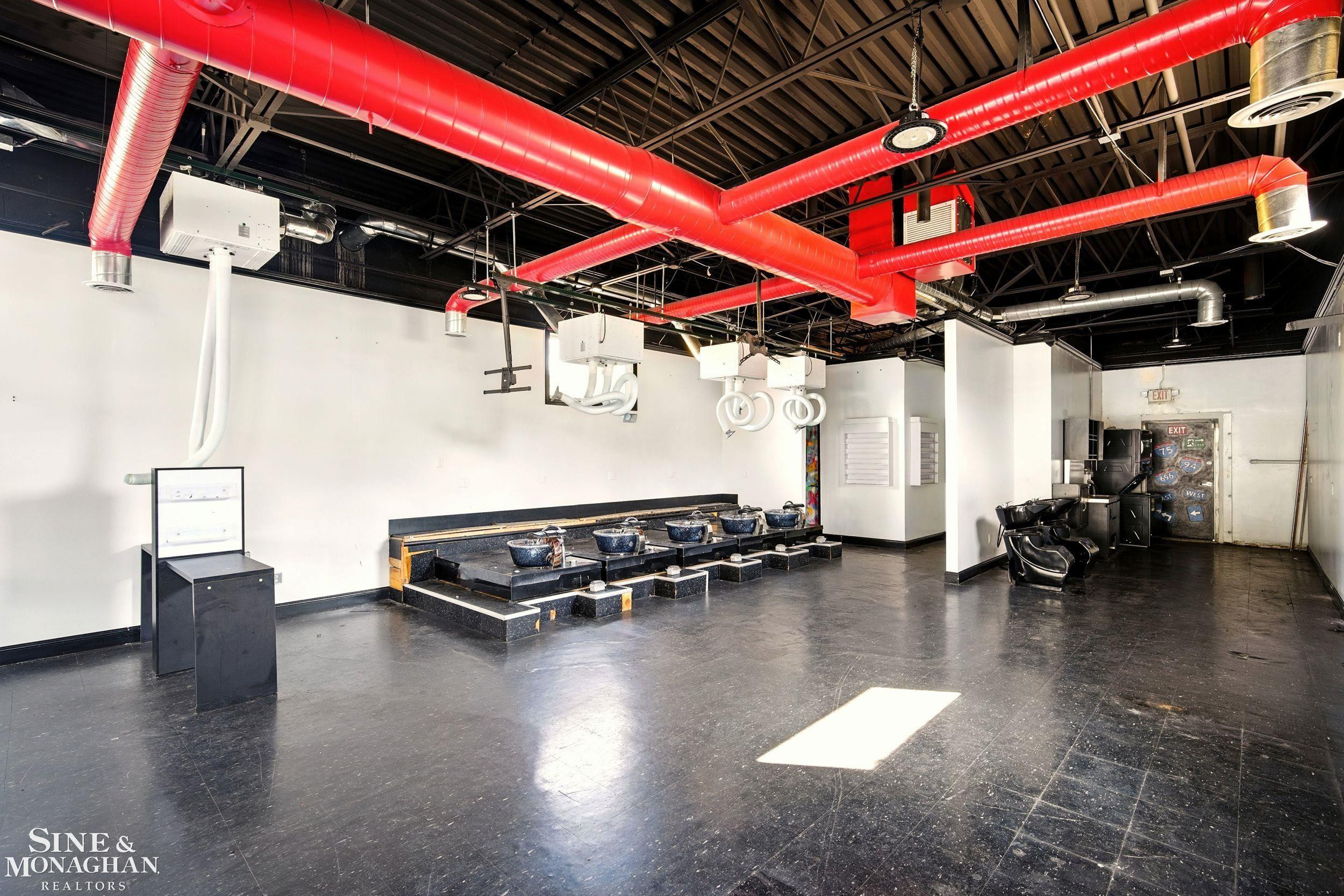 8235 W 8 Mile Road, Detroit, MI 48221 — Photo 4