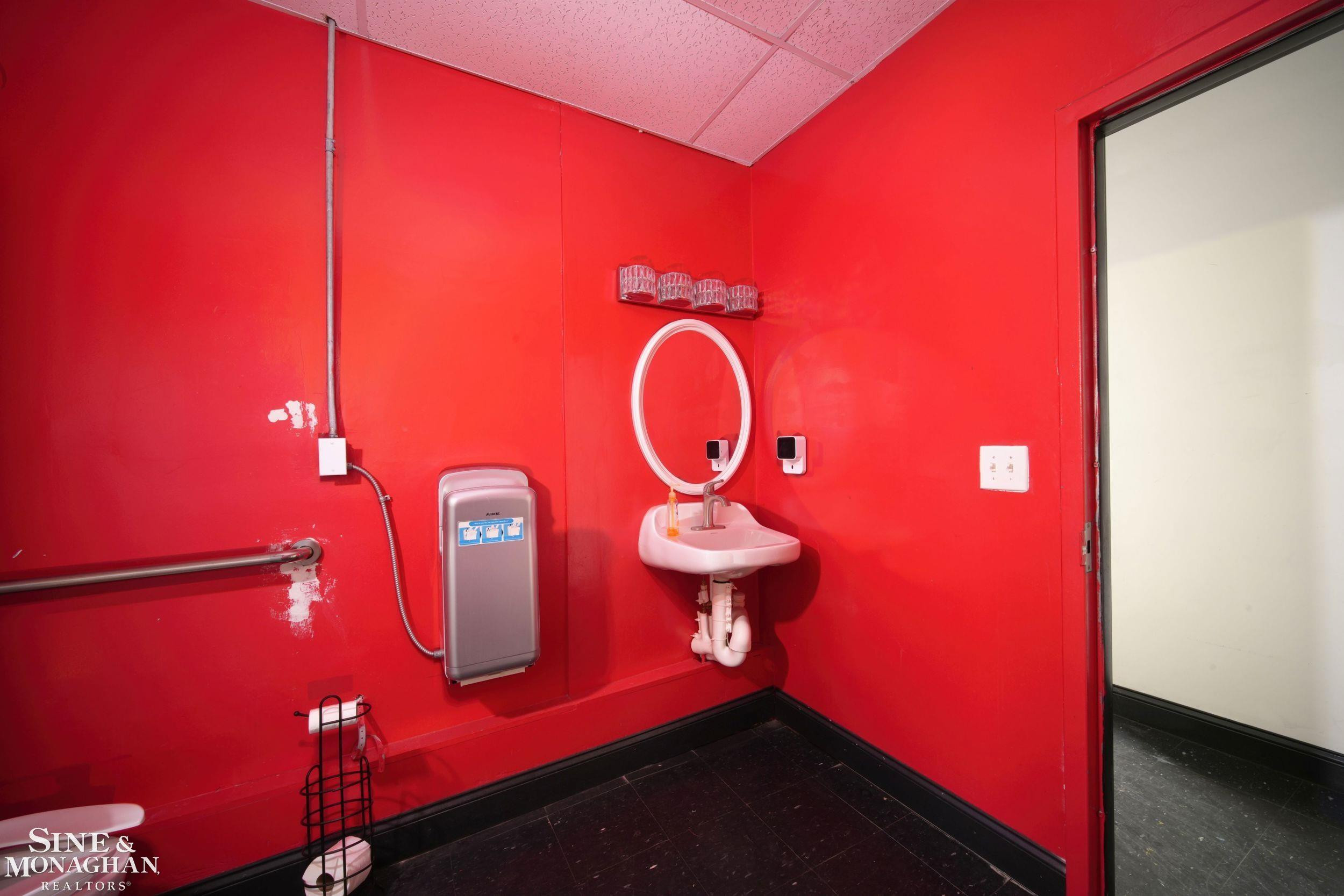 8235 W 8 Mile Road, Detroit, MI 48221 — Photo 14
