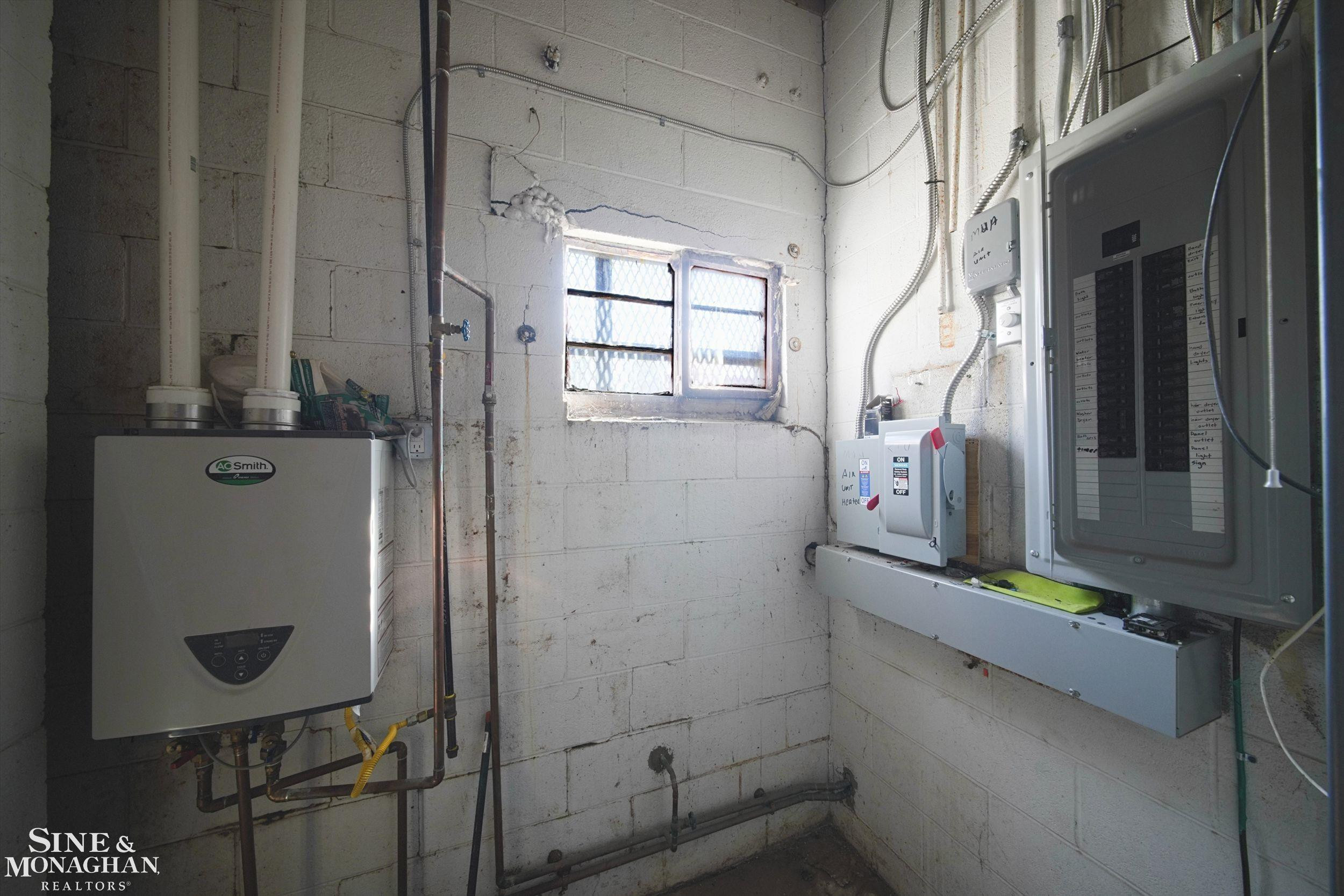 8235 W 8 Mile Road, Detroit, MI 48221 — Photo 15