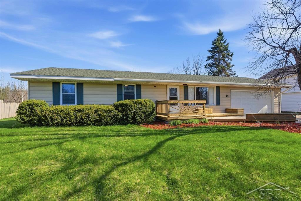 4324 Airport Road, Midland, MI 48642 — front exterior