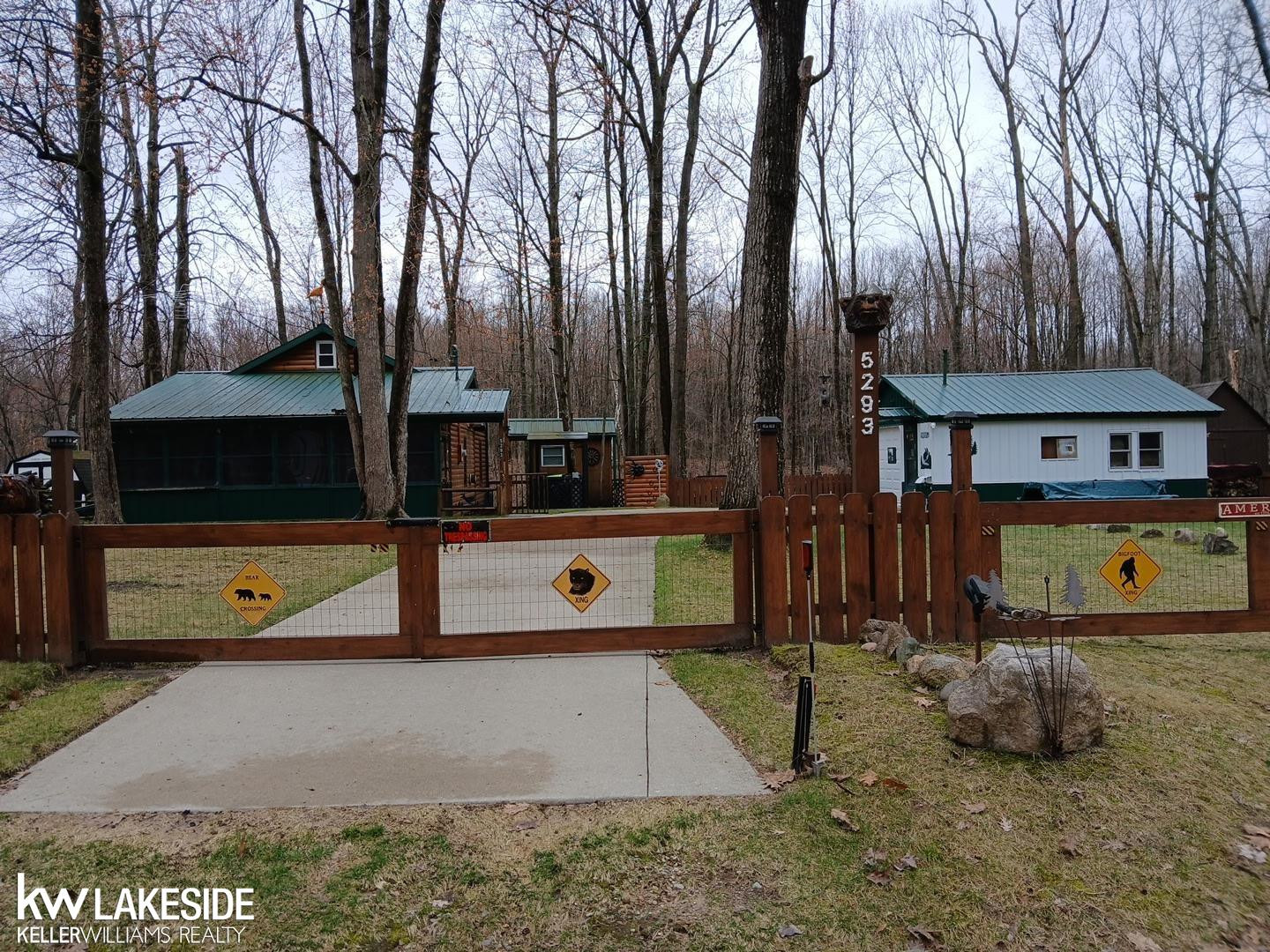 5293 Rose Street, Gladwin, MI 48624 — front exterior