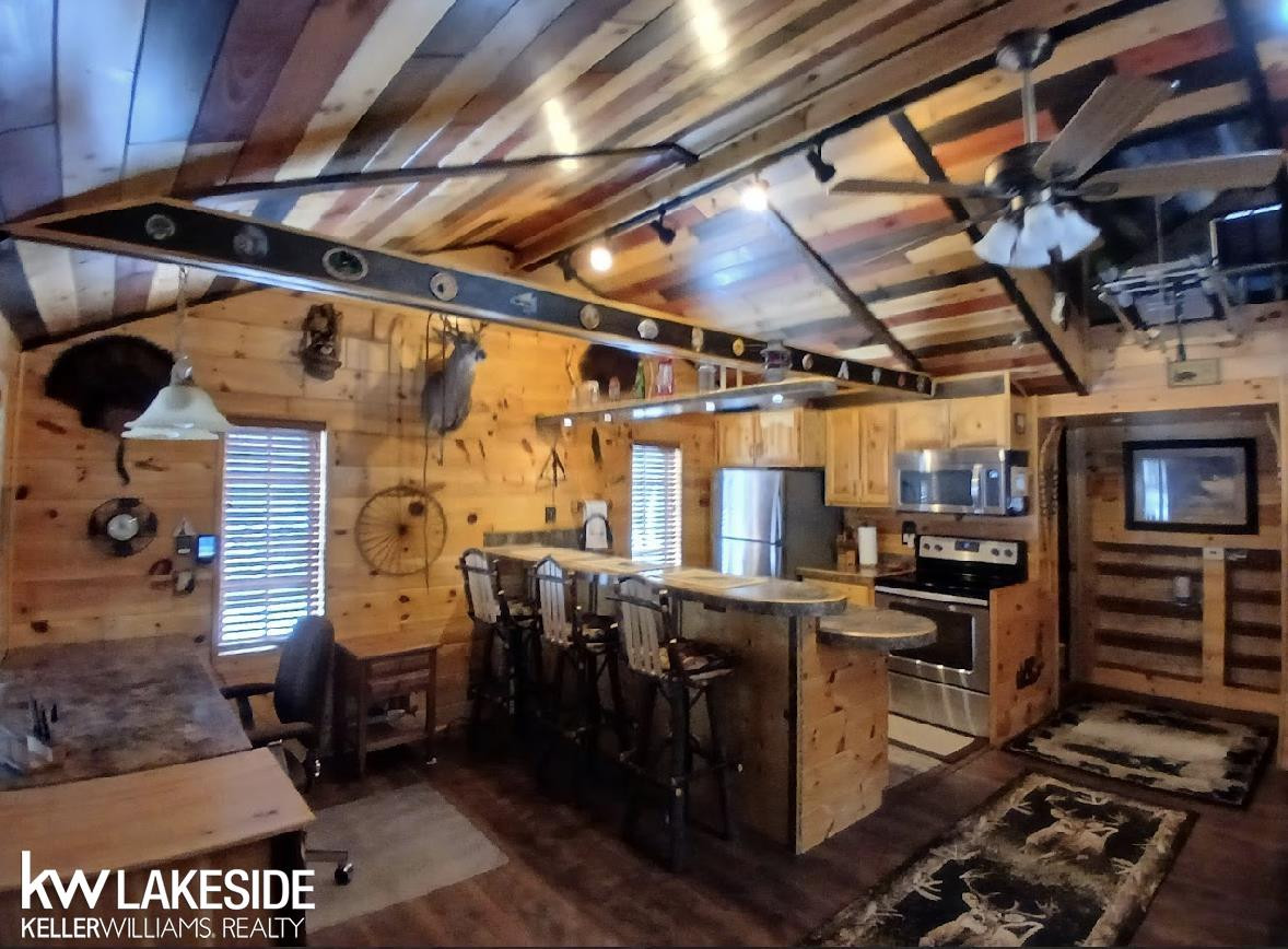 5293 Rose Street, Gladwin, MI 48624 — Photo 9
