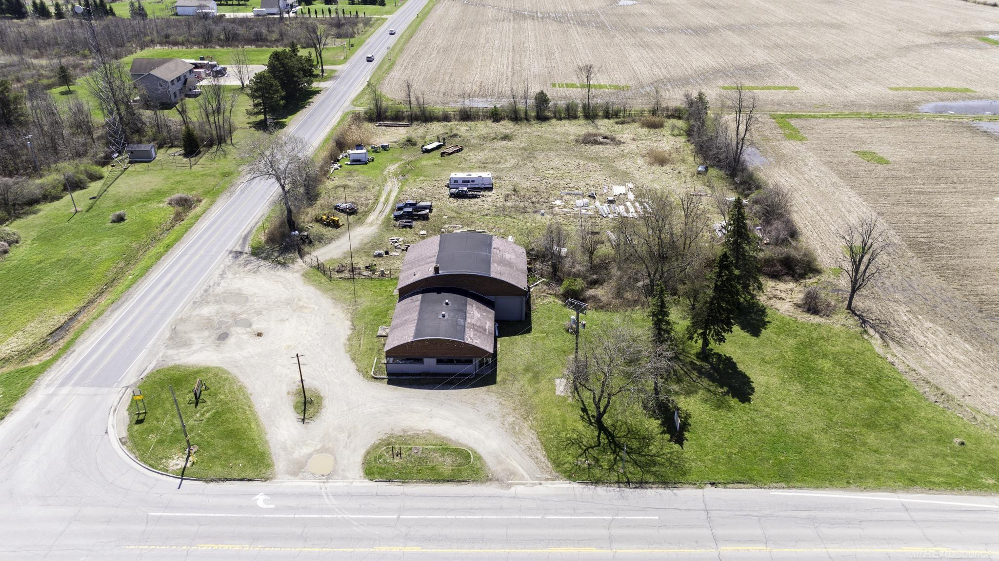 5742 Peck Road, Croswell, MI 48422 — Photo 2