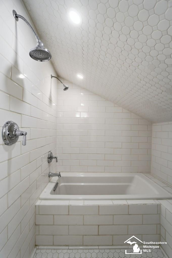 325 N Scott Street, Adrian, MI 49221 — Photo 63