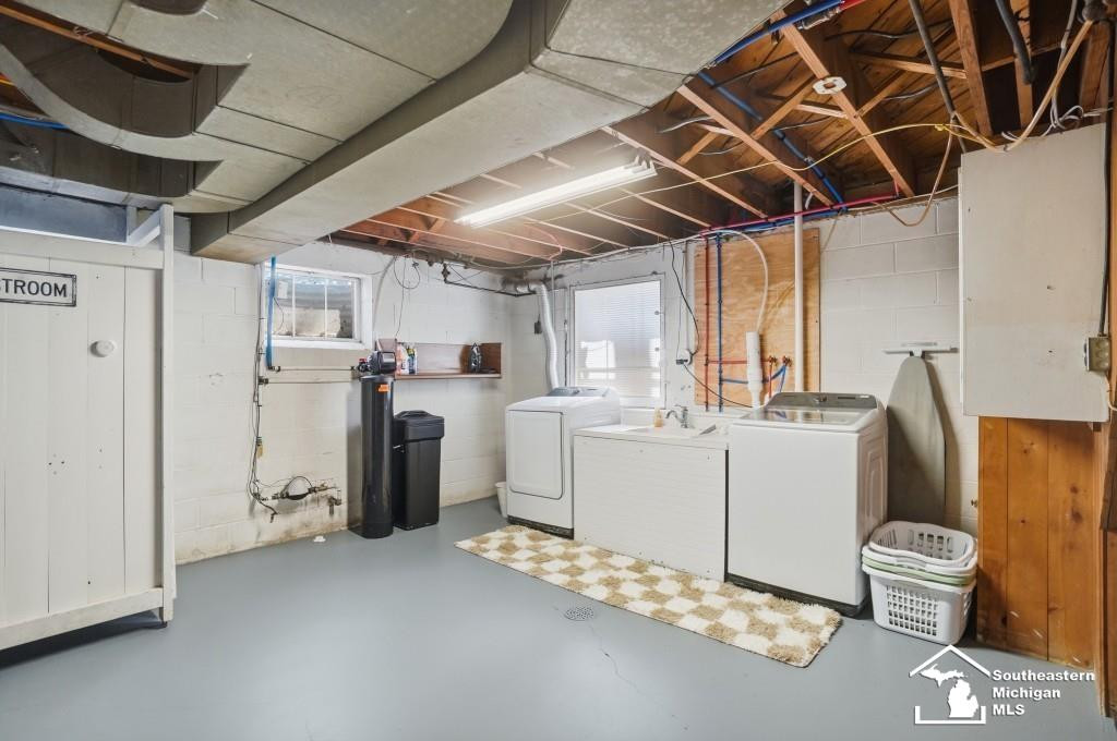 325 N Scott Street, Adrian, MI 49221 — Photo 66