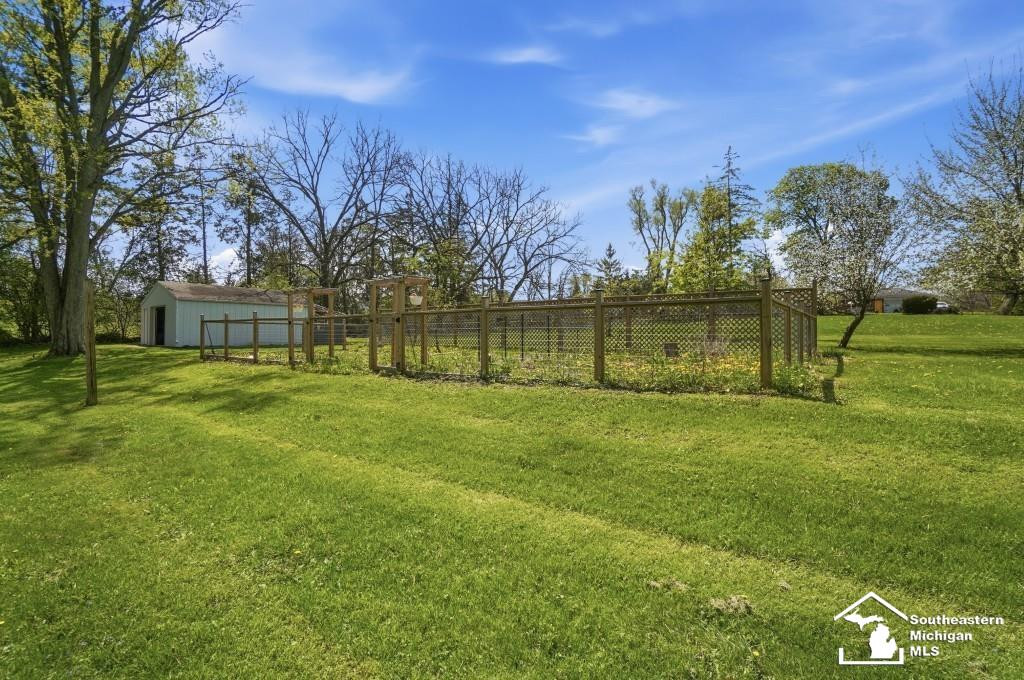 325 N Scott Street, Adrian, MI 49221 — Photo 85