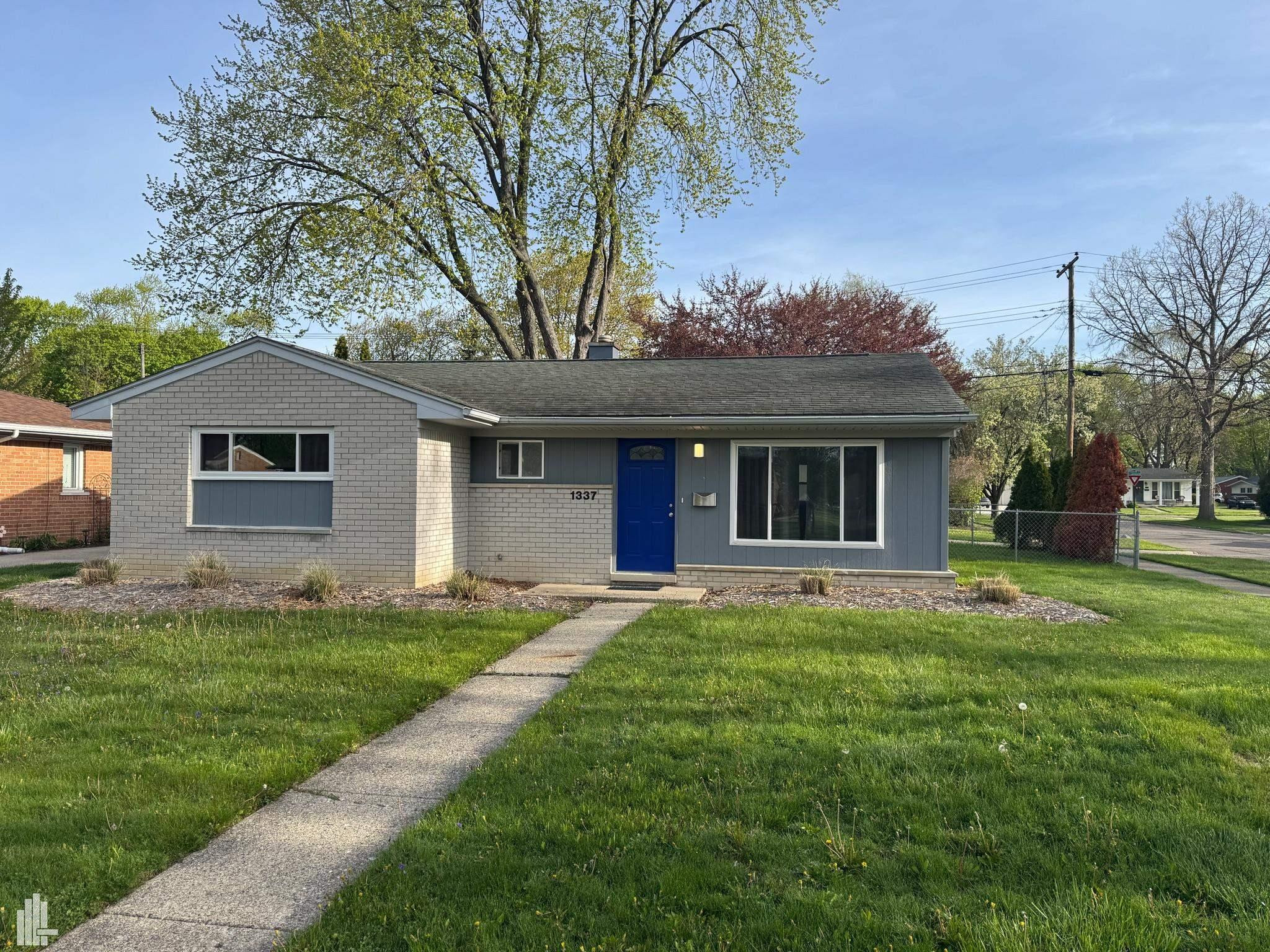 24340 Front Street, Mattawan, MI, 49071