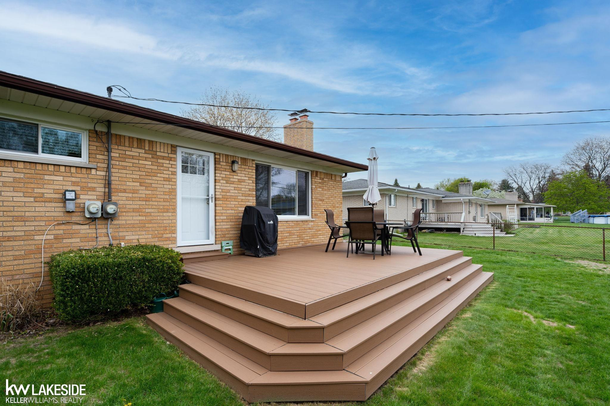 2932 Silverstone Lane, Waterford, MI 48329 — Photo 7