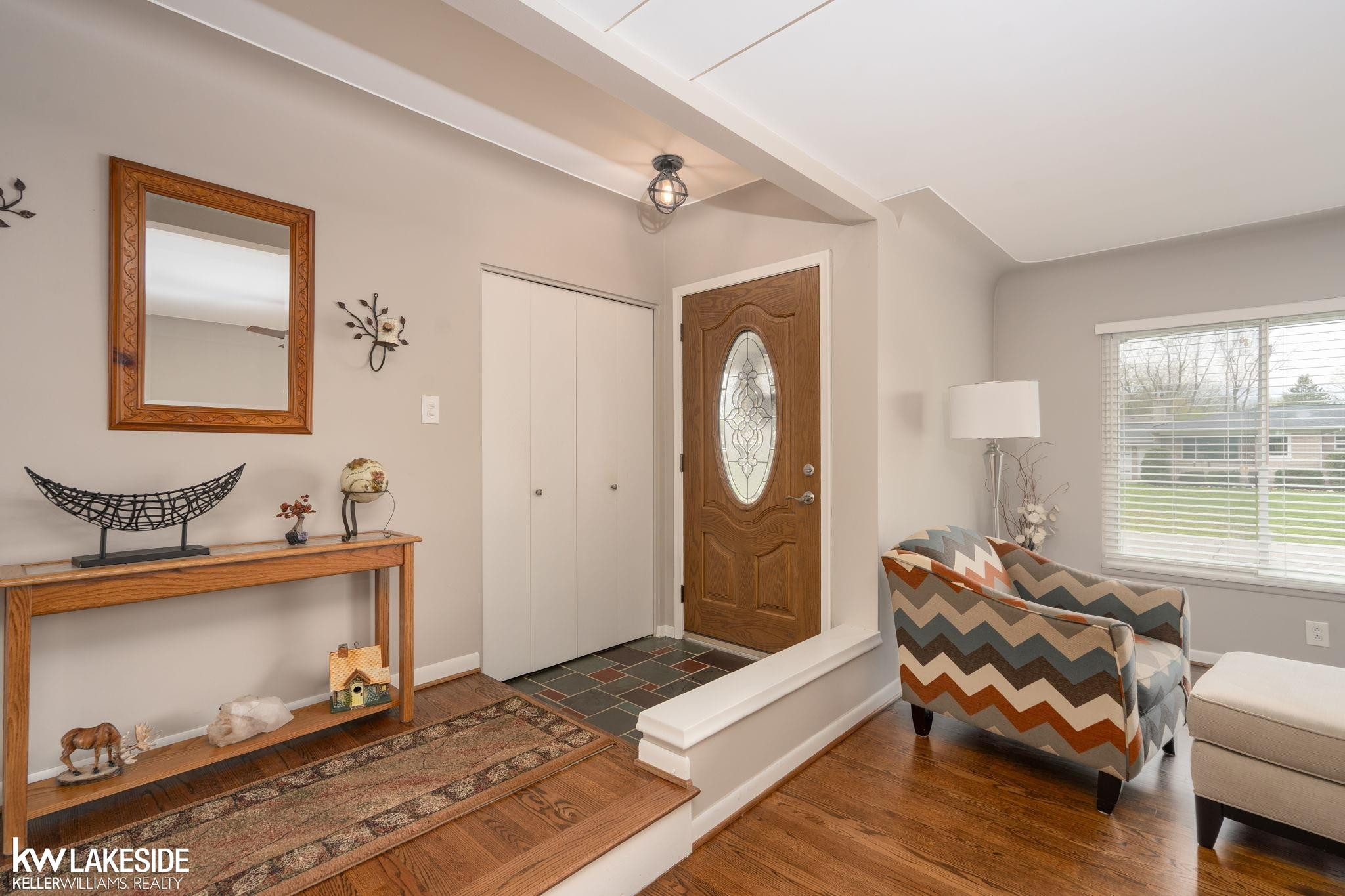 2932 Silverstone Lane, Waterford, MI 48329 — Photo 8