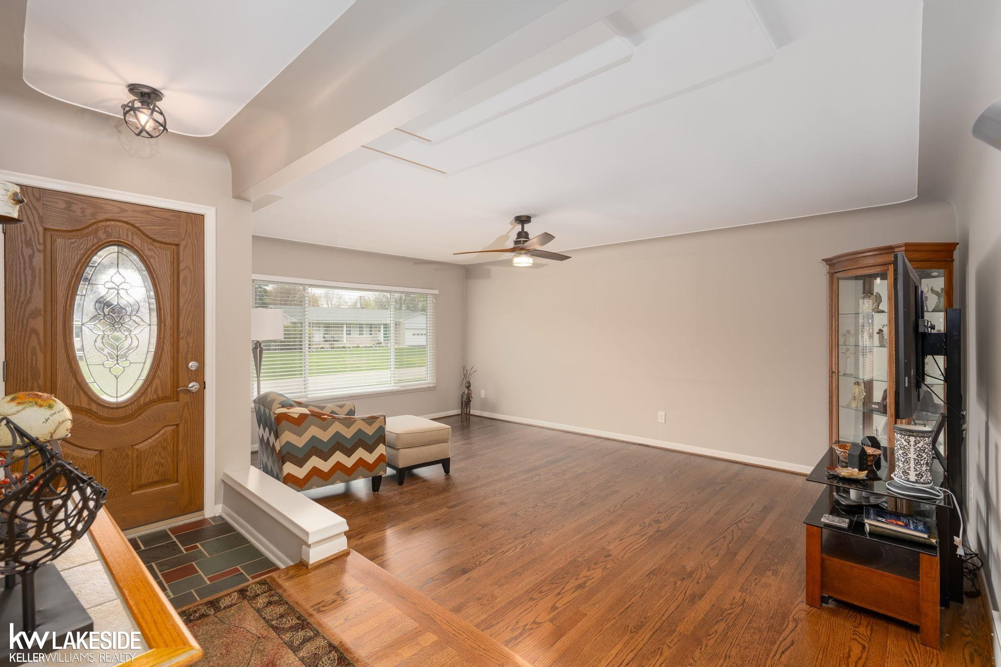 2932 Silverstone Lane, Waterford, MI 48329 — Photo 10
