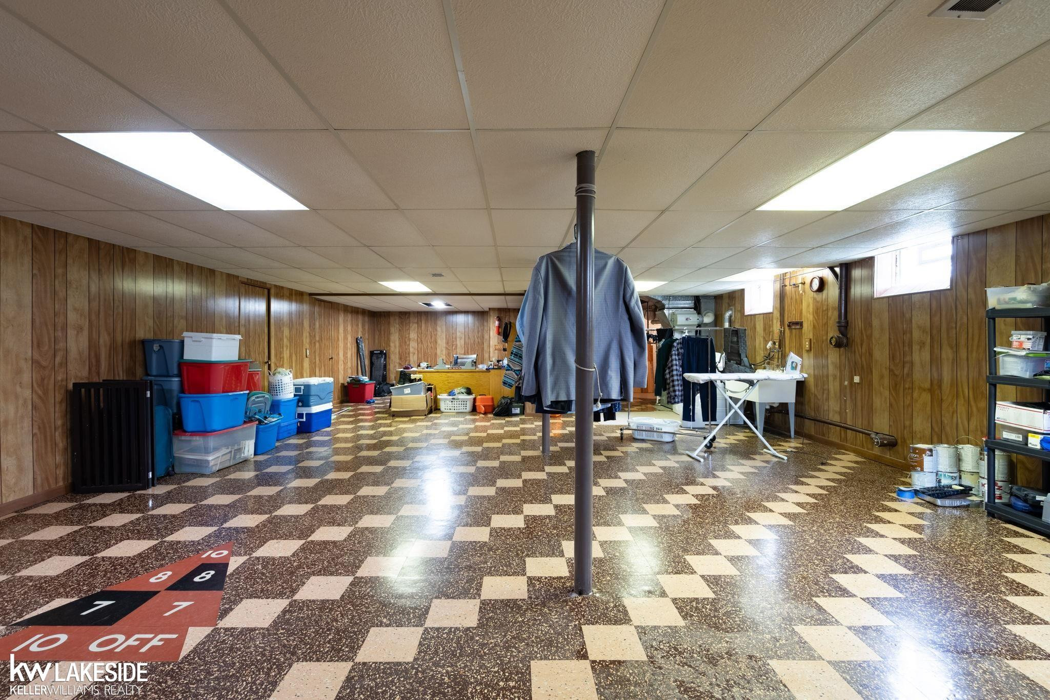 2932 Silverstone Lane, Waterford, MI 48329 — Photo 25