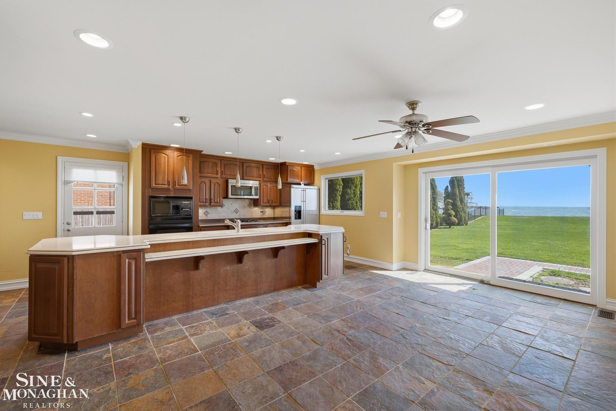 26926 Koerber Street, Saint Clair Shores, MI 48081 — Photo 11