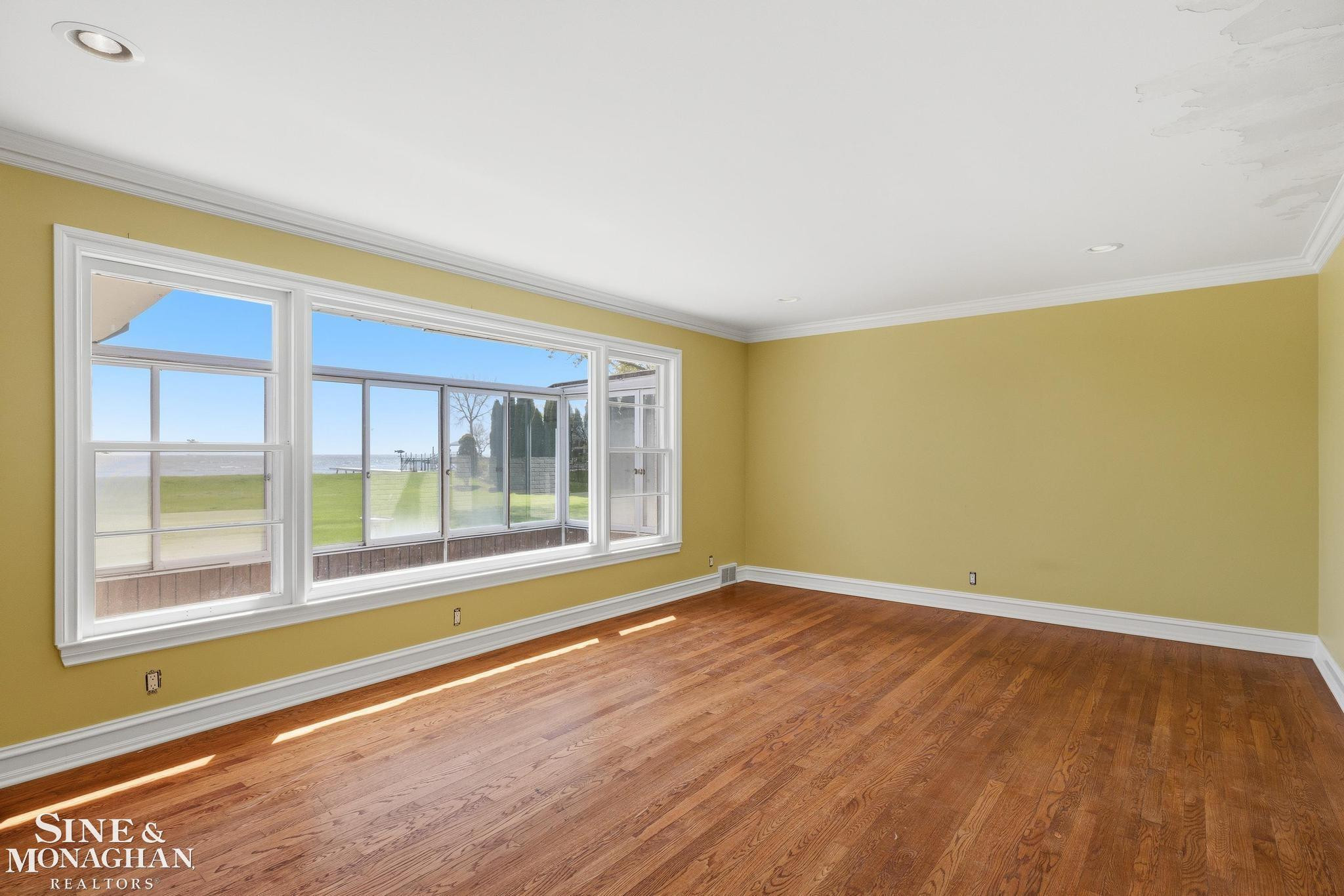 26926 Koerber Street, Saint Clair Shores, MI 48081 — Photo 22