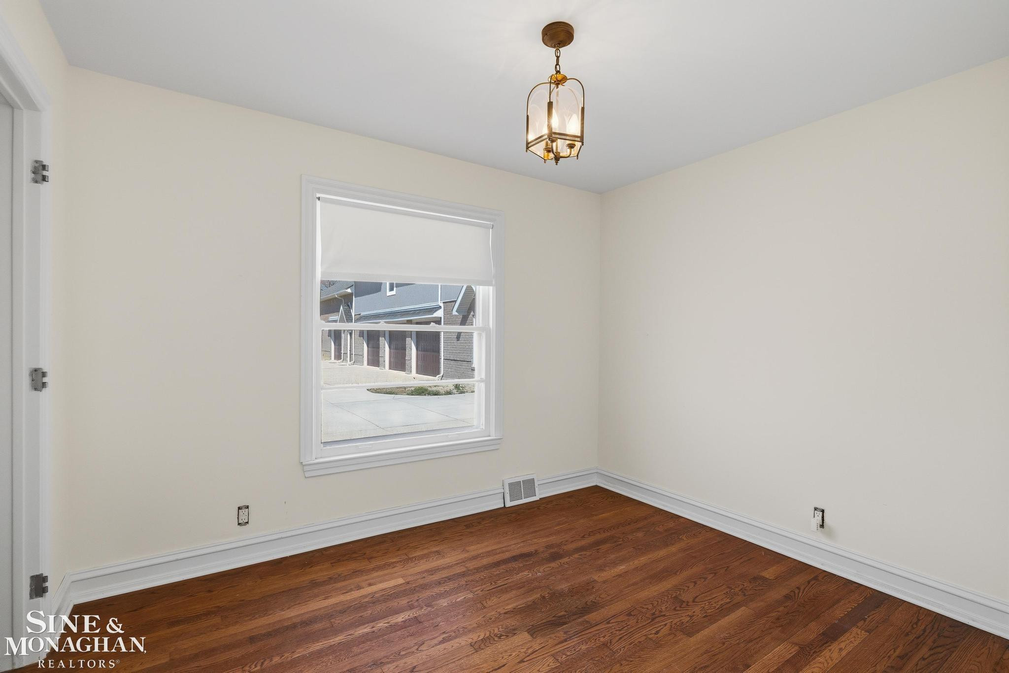 26926 Koerber Street, Saint Clair Shores, MI 48081 — Photo 23