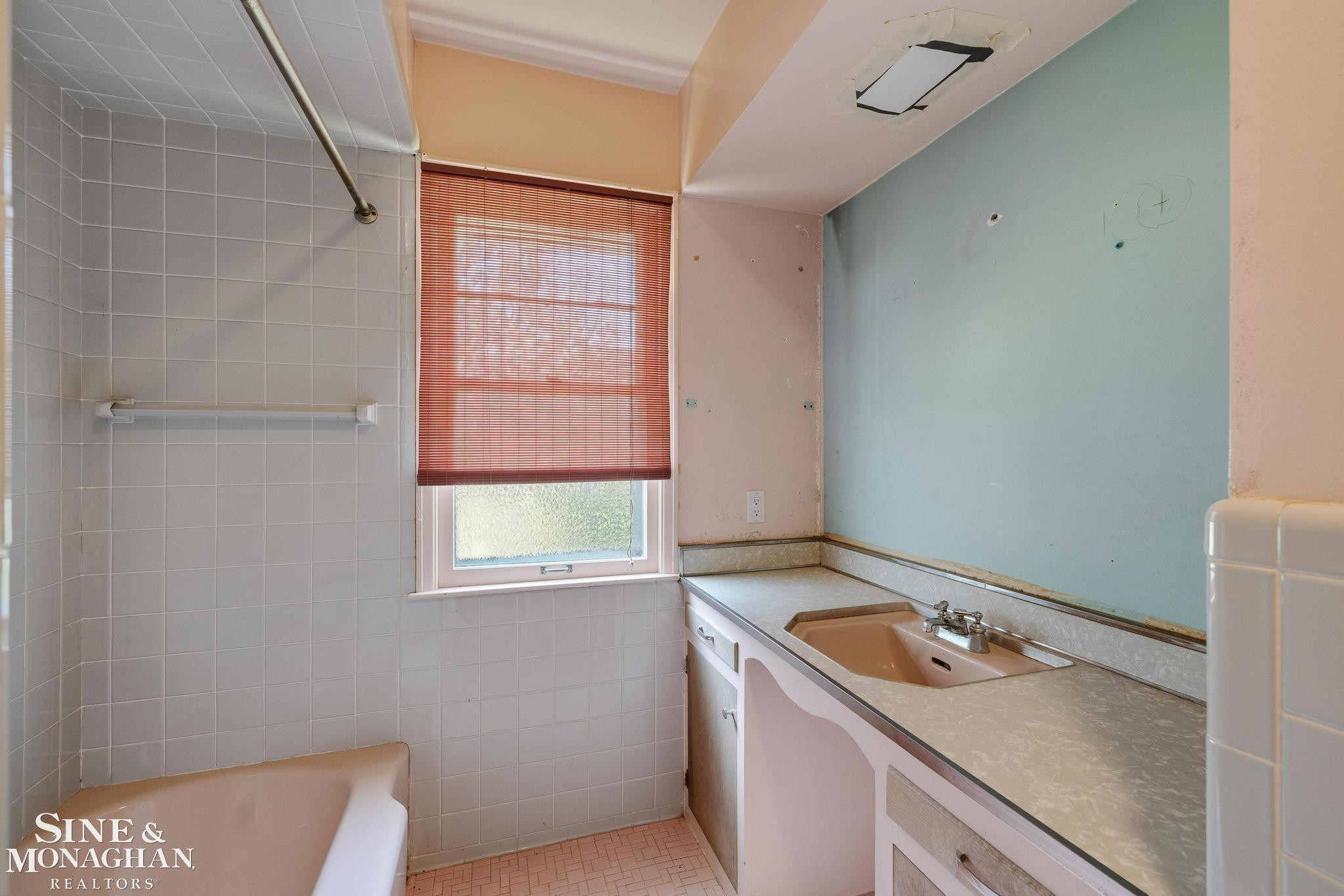 26926 Koerber Street, Saint Clair Shores, MI 48081 — Photo 27