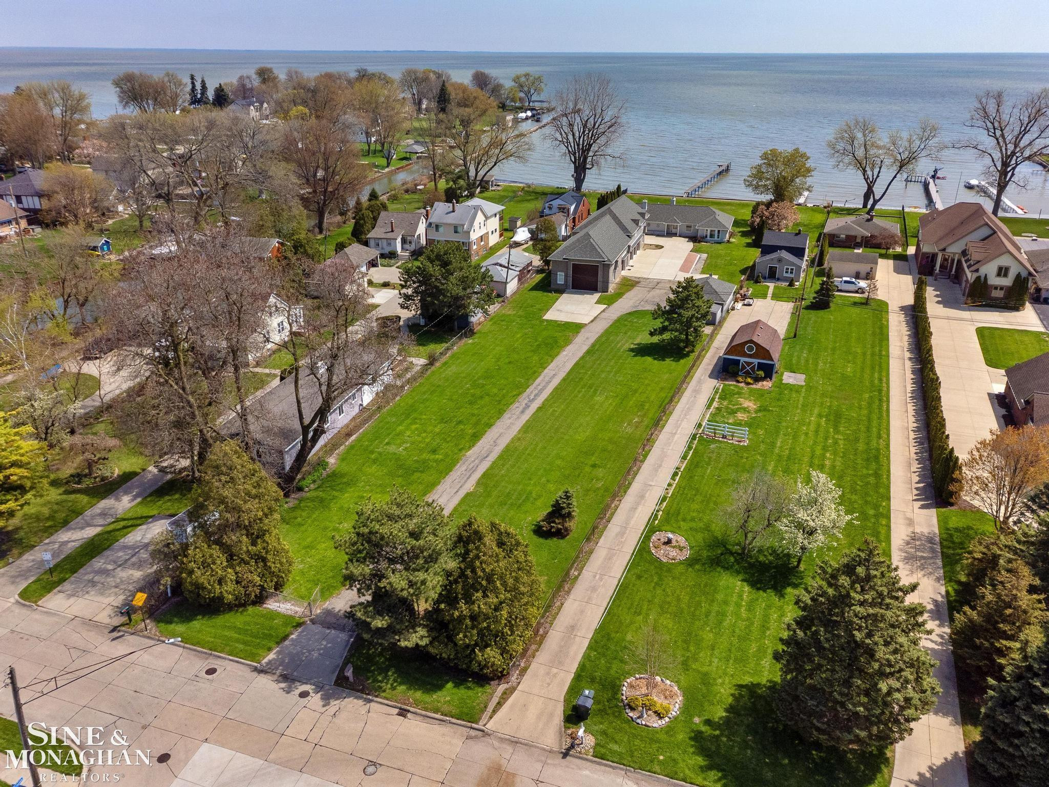 26926 Koerber Street, Saint Clair Shores, MI 48081 — Photo 52