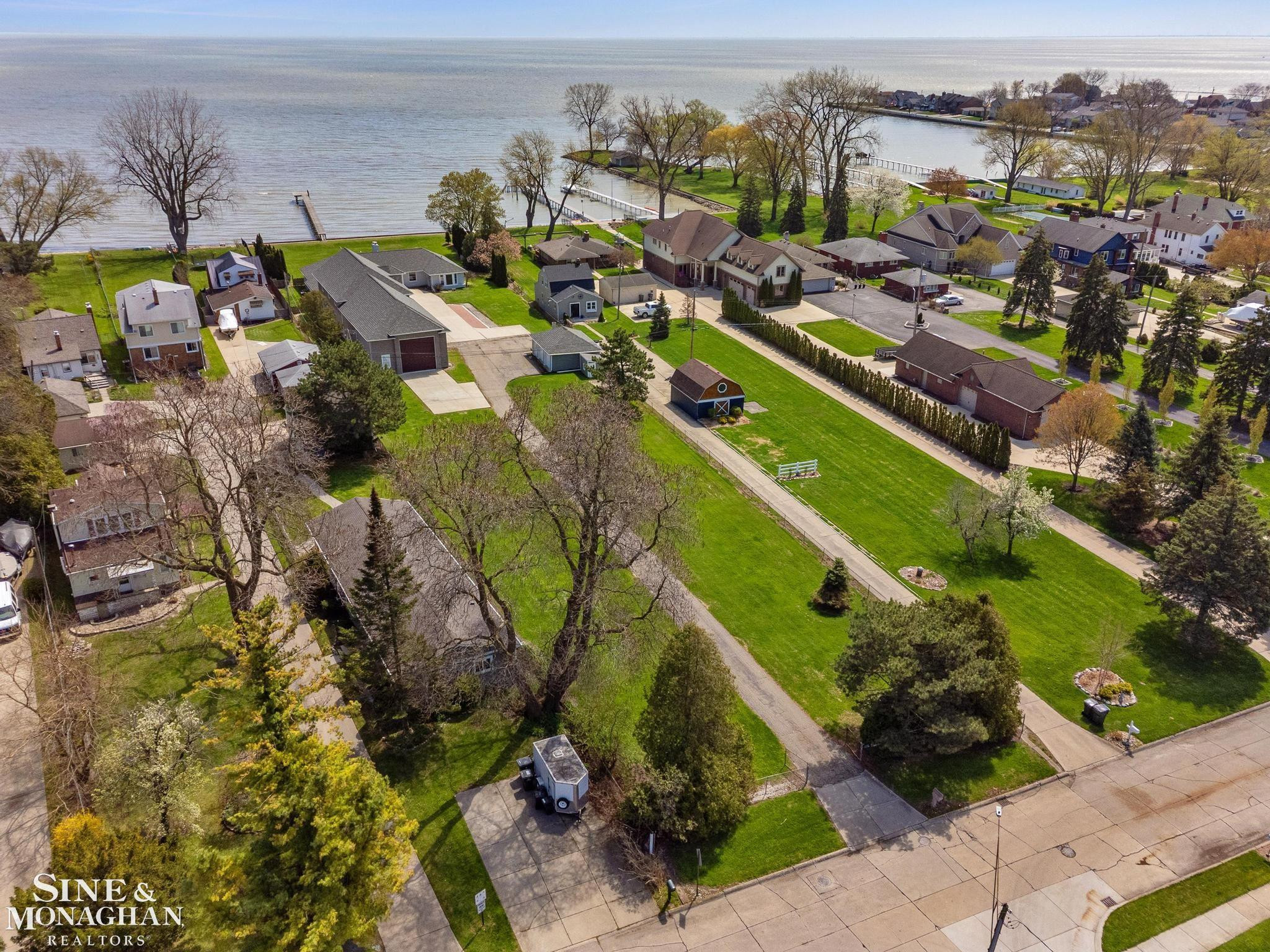 26926 Koerber Street, Saint Clair Shores, MI 48081 — Photo 54