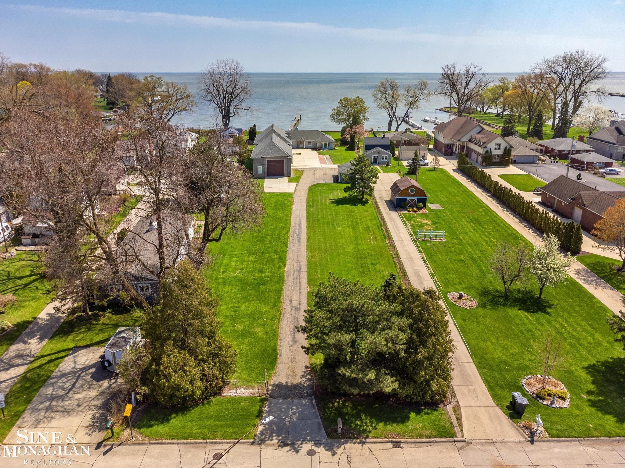26926 Koerber Street, Saint Clair Shores, MI 48081 — Photo 59