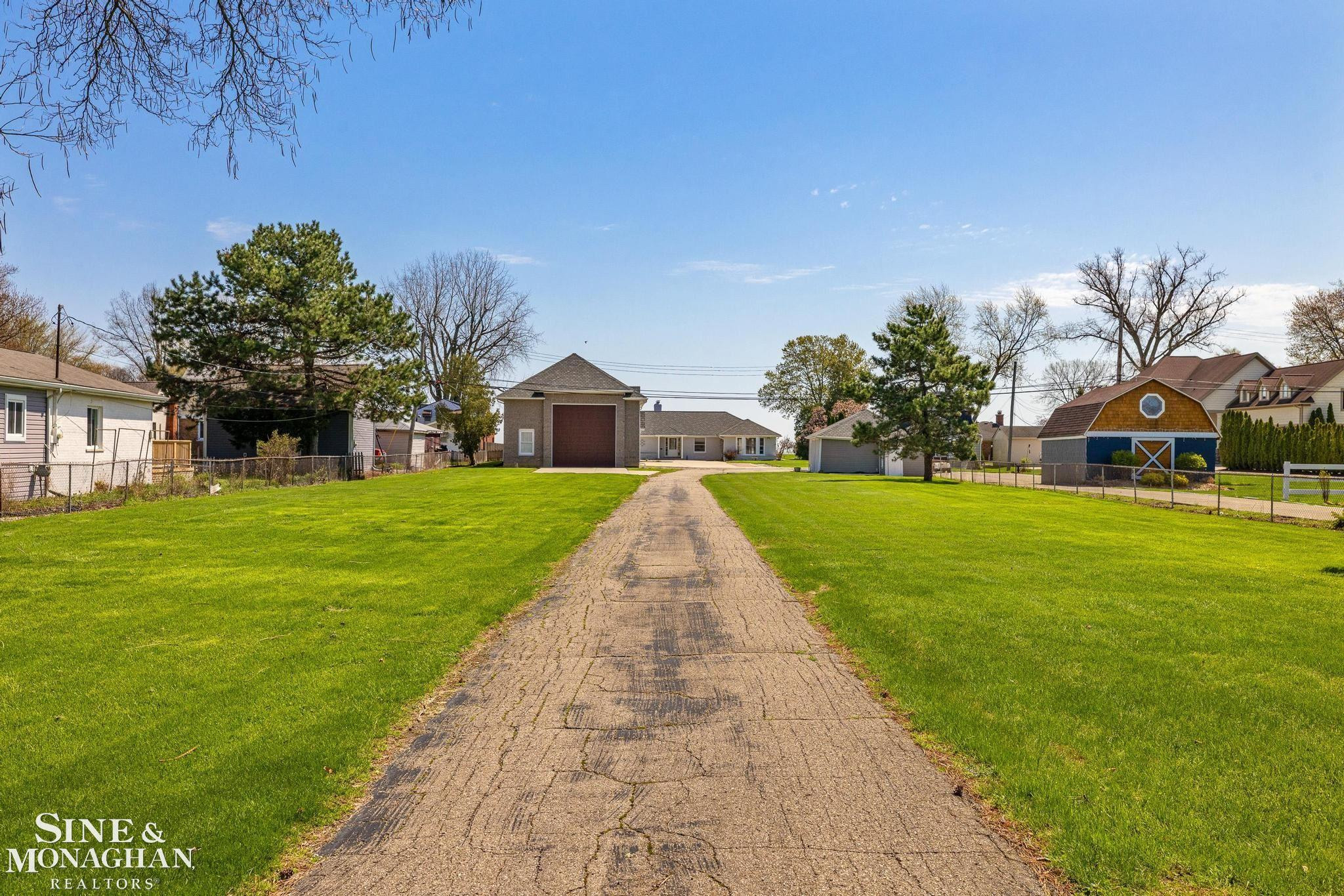 26926 Koerber Street, Saint Clair Shores, MI 48081 — Photo 72