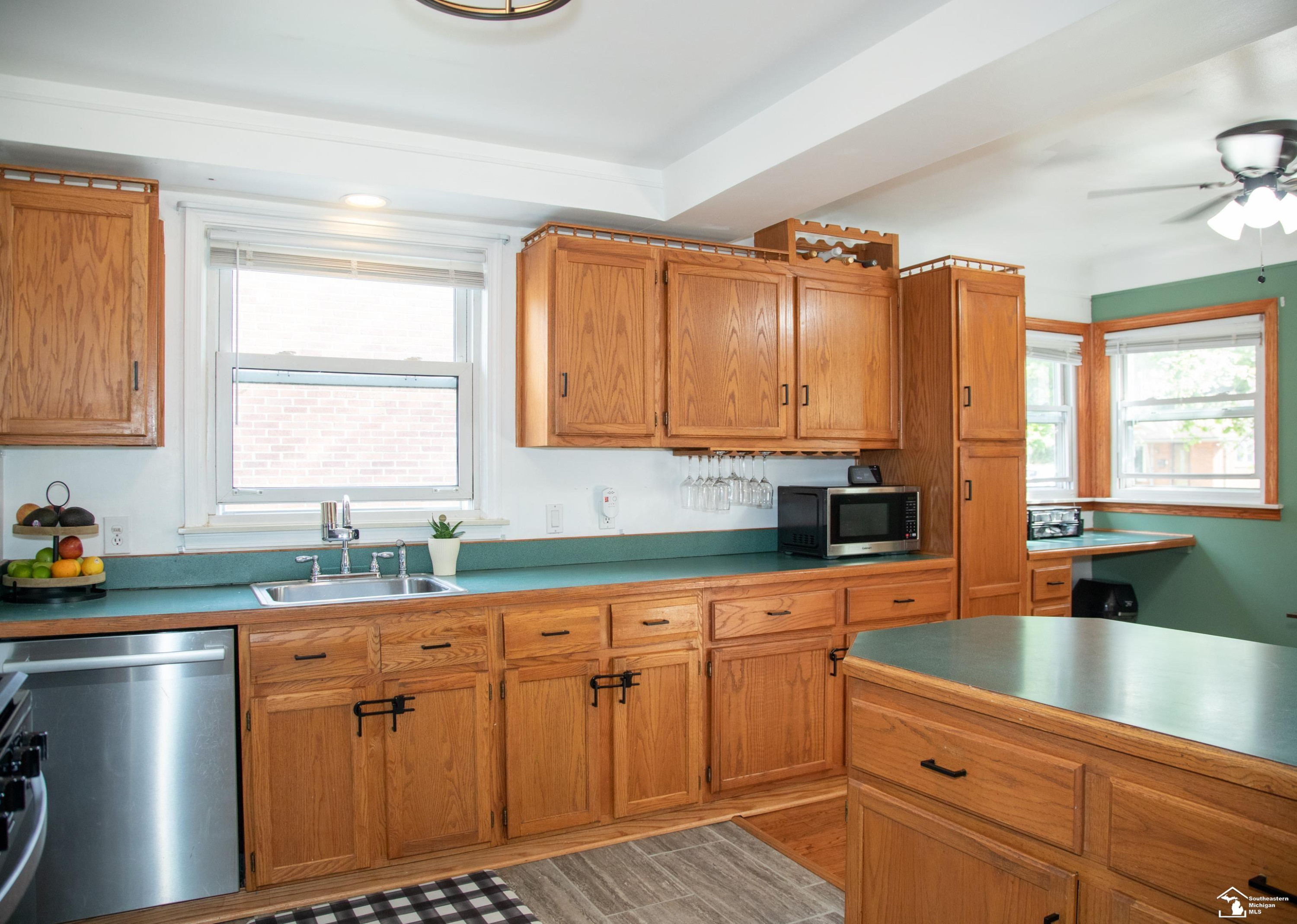 9706 Sterling Avenue, Allen Park, MI 48101 — Photo 8