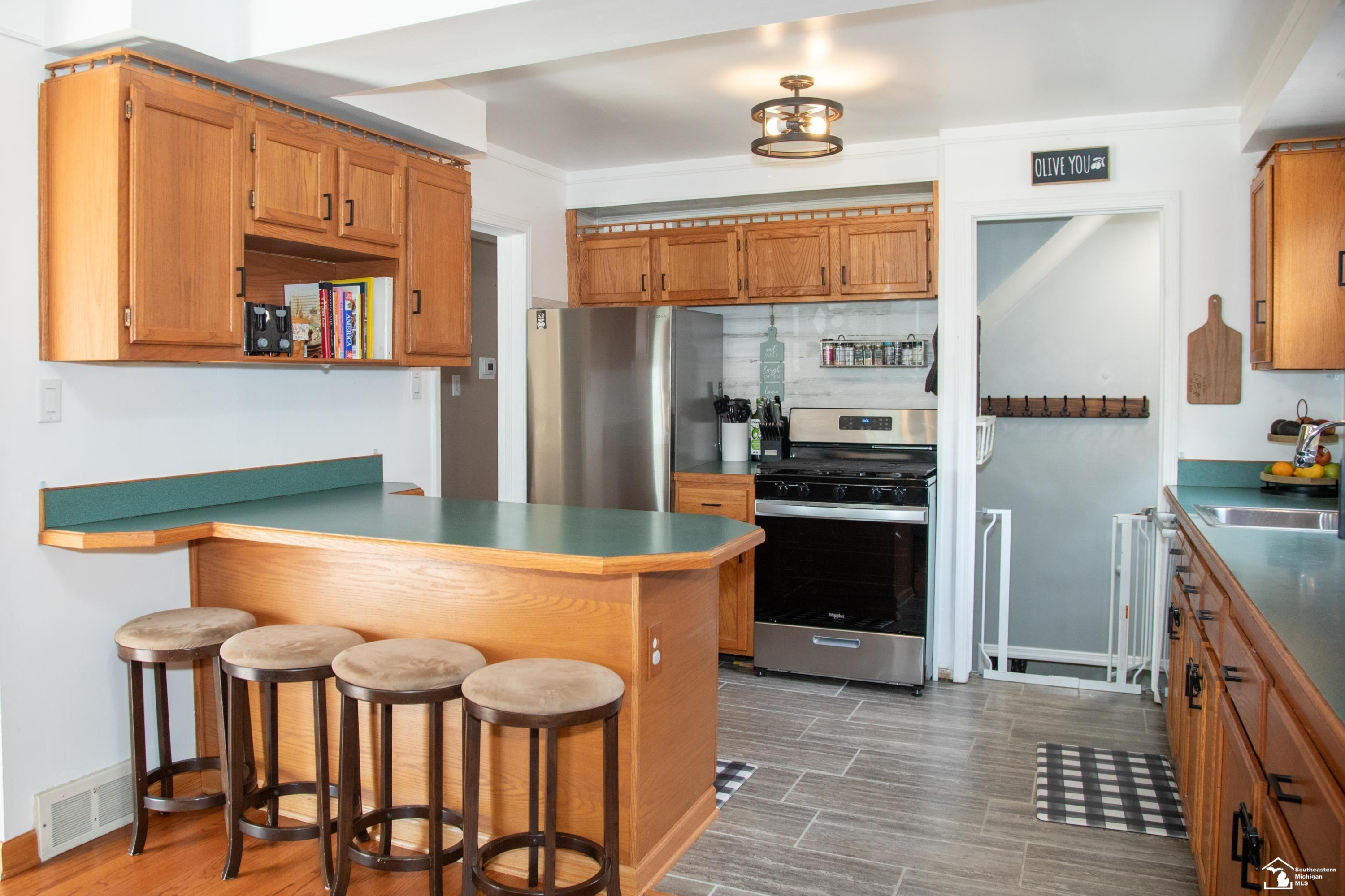 9706 Sterling Avenue, Allen Park, MI 48101 — Photo 9