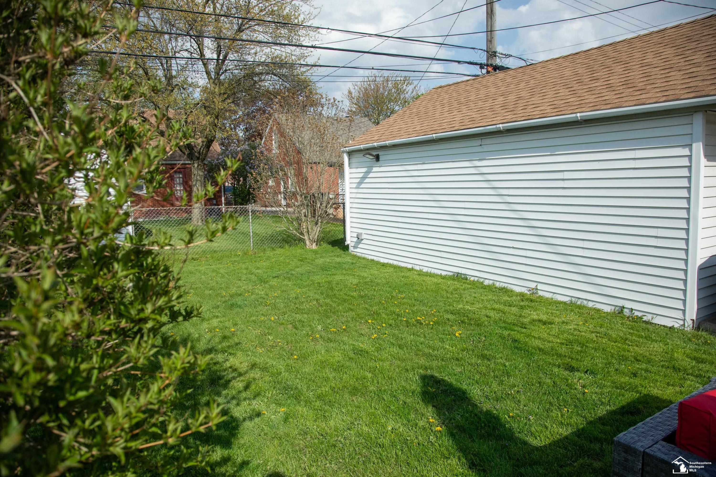 9706 Sterling Avenue, Allen Park, MI 48101 — Photo 27