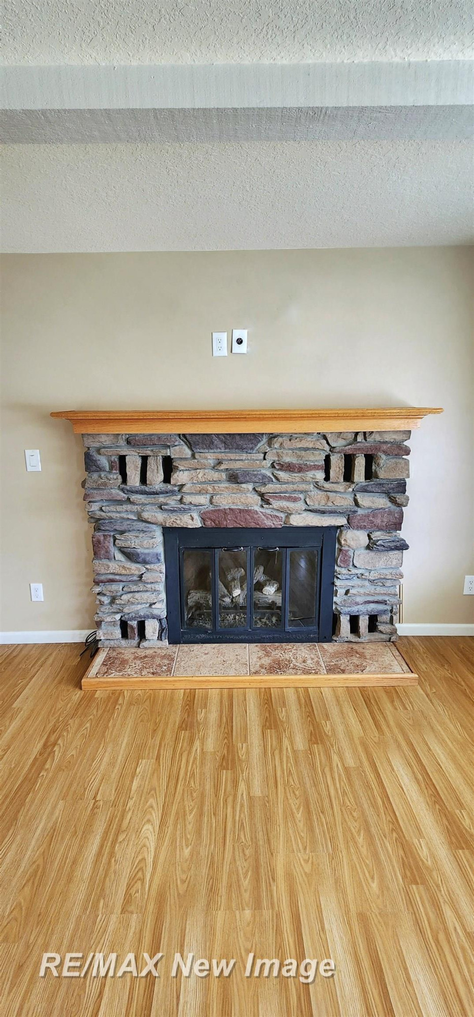 409 E 2nd Street, Gaylord, MI 49735 — Photo 10